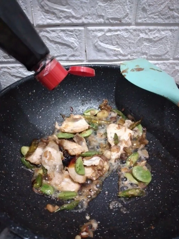Step 4 Tumis Tuna Pete Saos Kecap