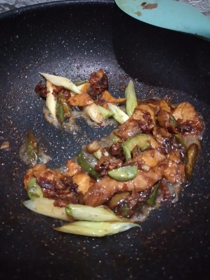 Step 5 Tumis Tuna Pete Saos Kecap