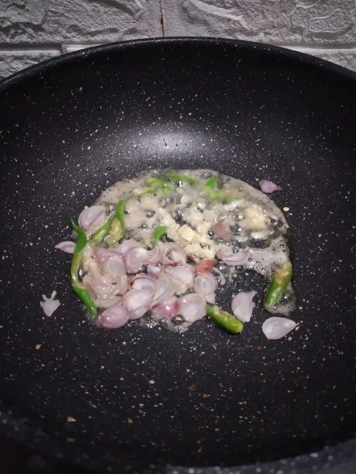 Step 1 Tumis Tuna Pete Saos Kecap