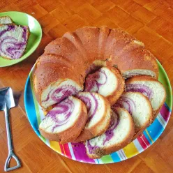 Marmer Cake Taro Putih Telur