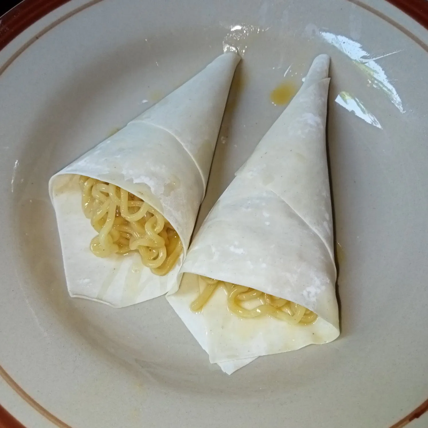 Step 4 Mie Instan Cone