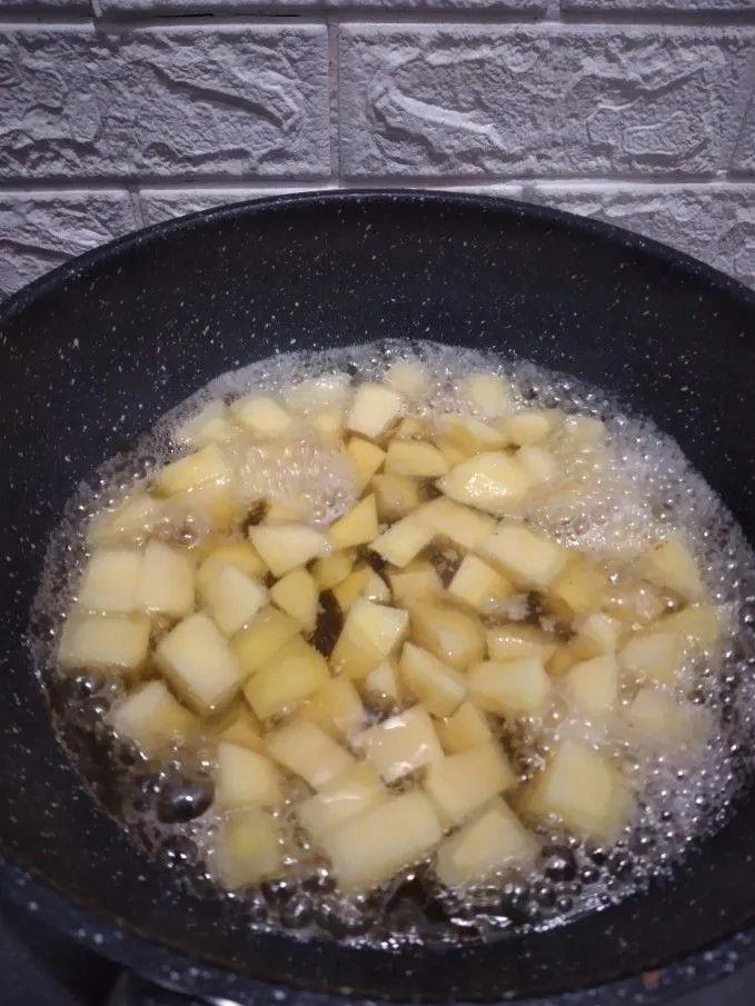 Step 2 Sambal Goreng Kentang Pete