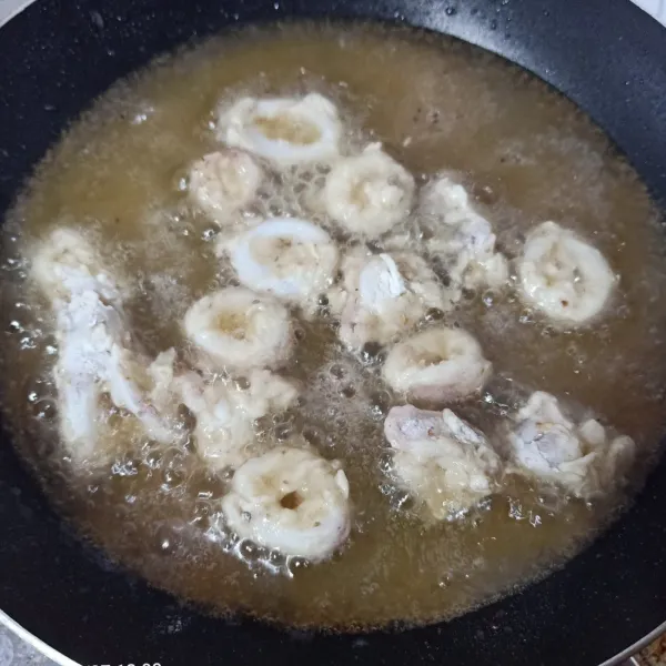 Lalu goreng sampai matang.