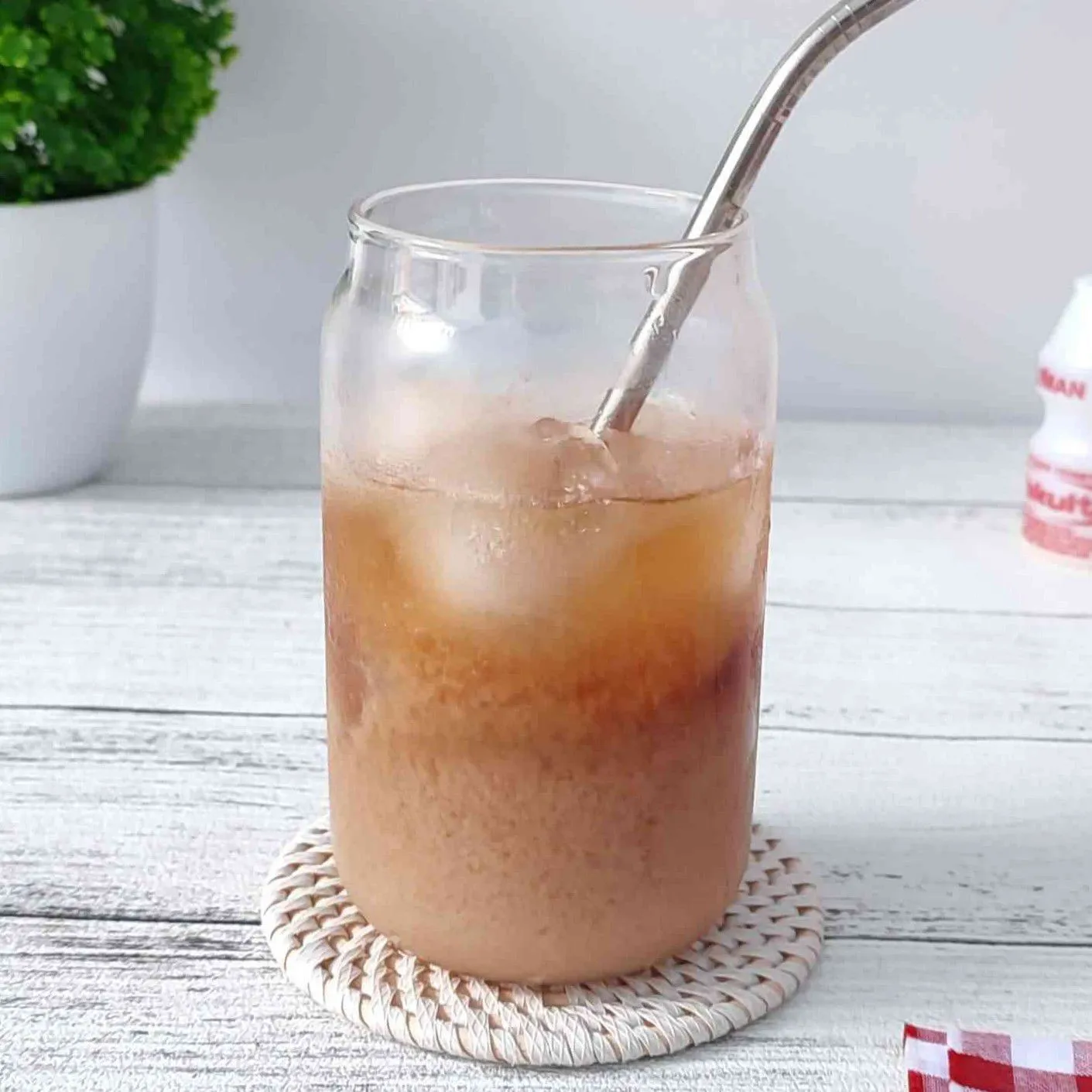 Resep Yakult Ice Tea Sederhana Rumahan di Yummy App