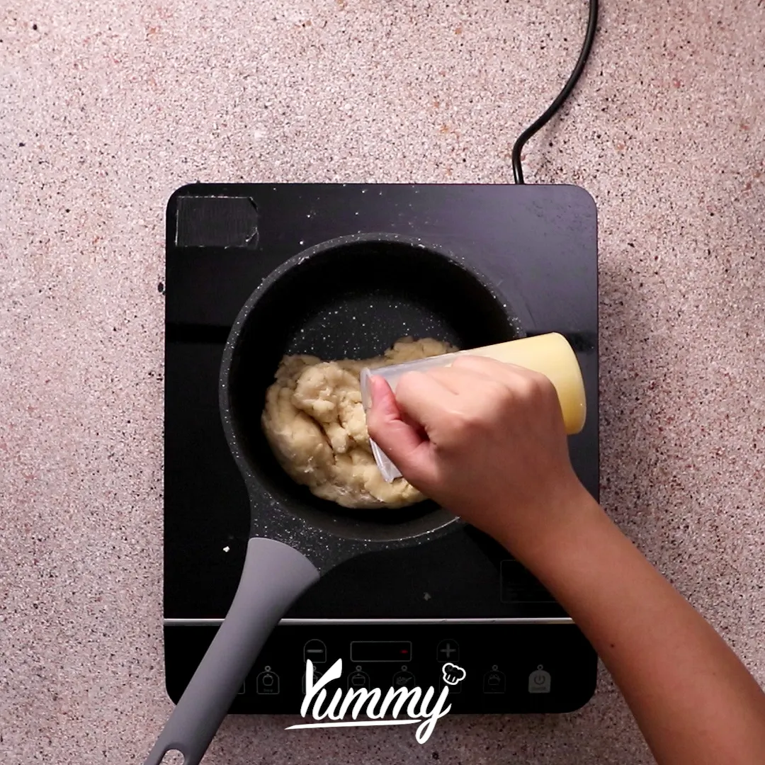 Step 3 Cucur Lemak Mozzarella