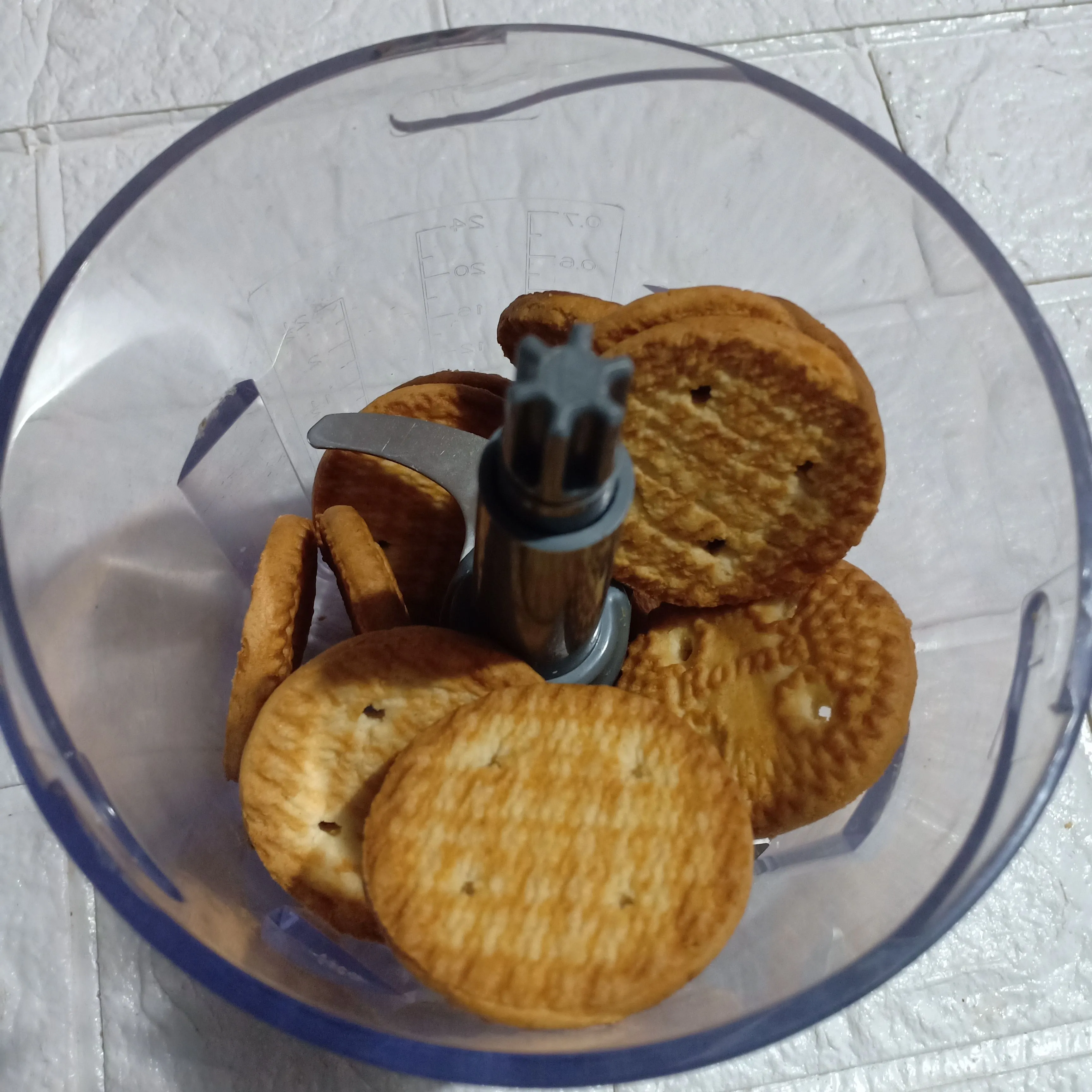 Step 1 Bola-Bola Biskuit Coklat