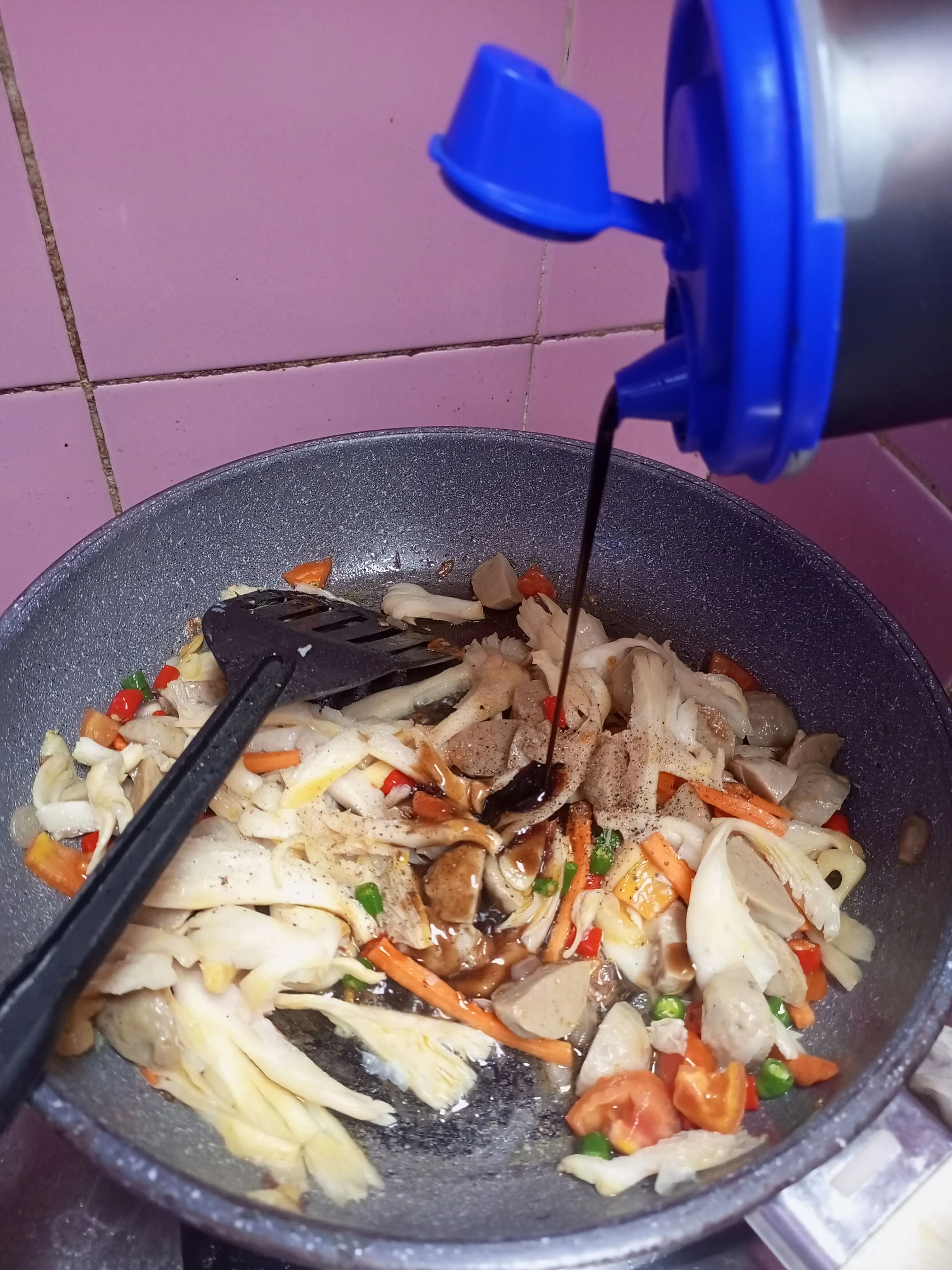 Step 5 Tumis Bakso Jamur
