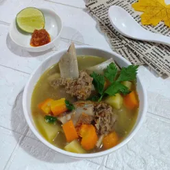Sup Iga Sapi Segar