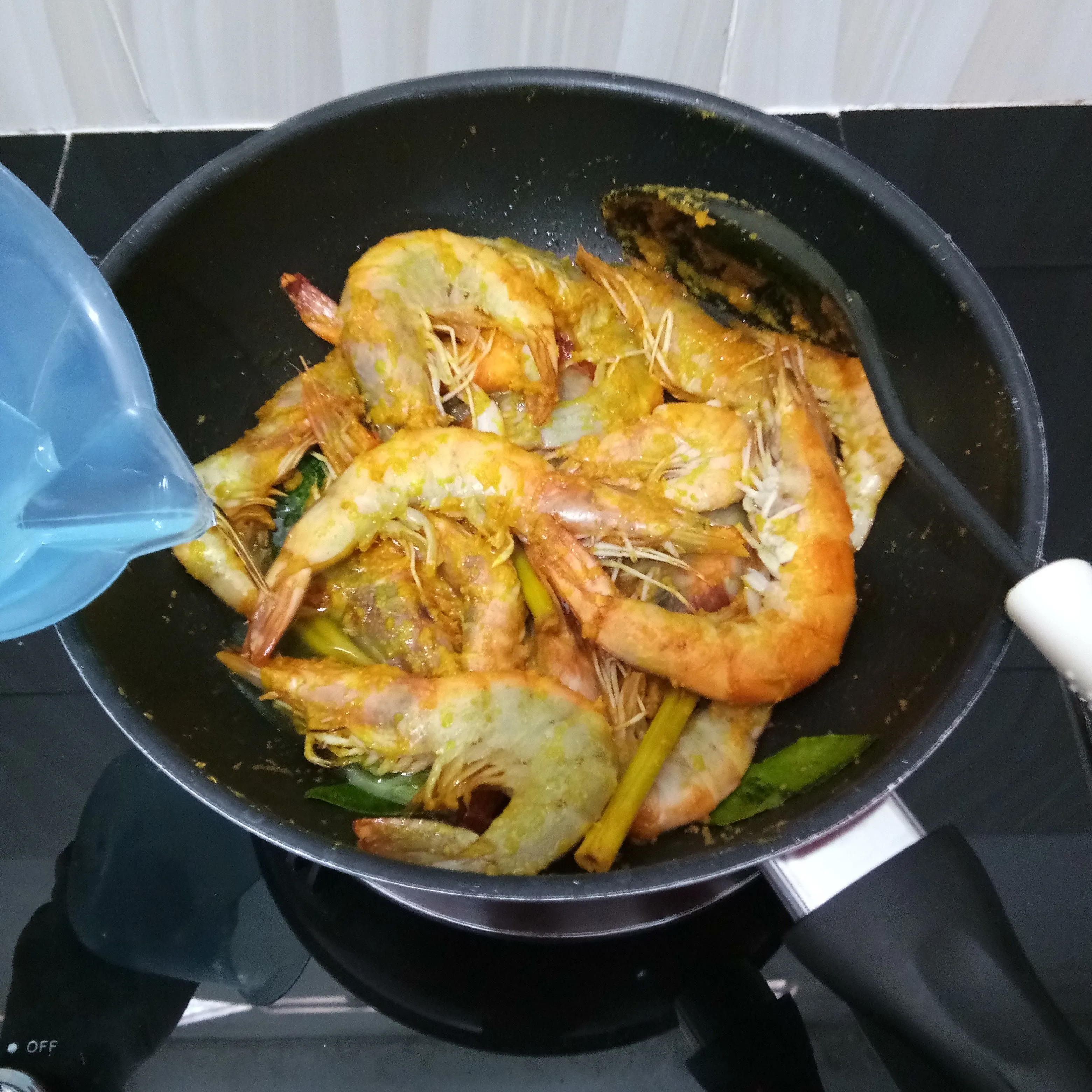 Step 4 Udang Masak Kunyit