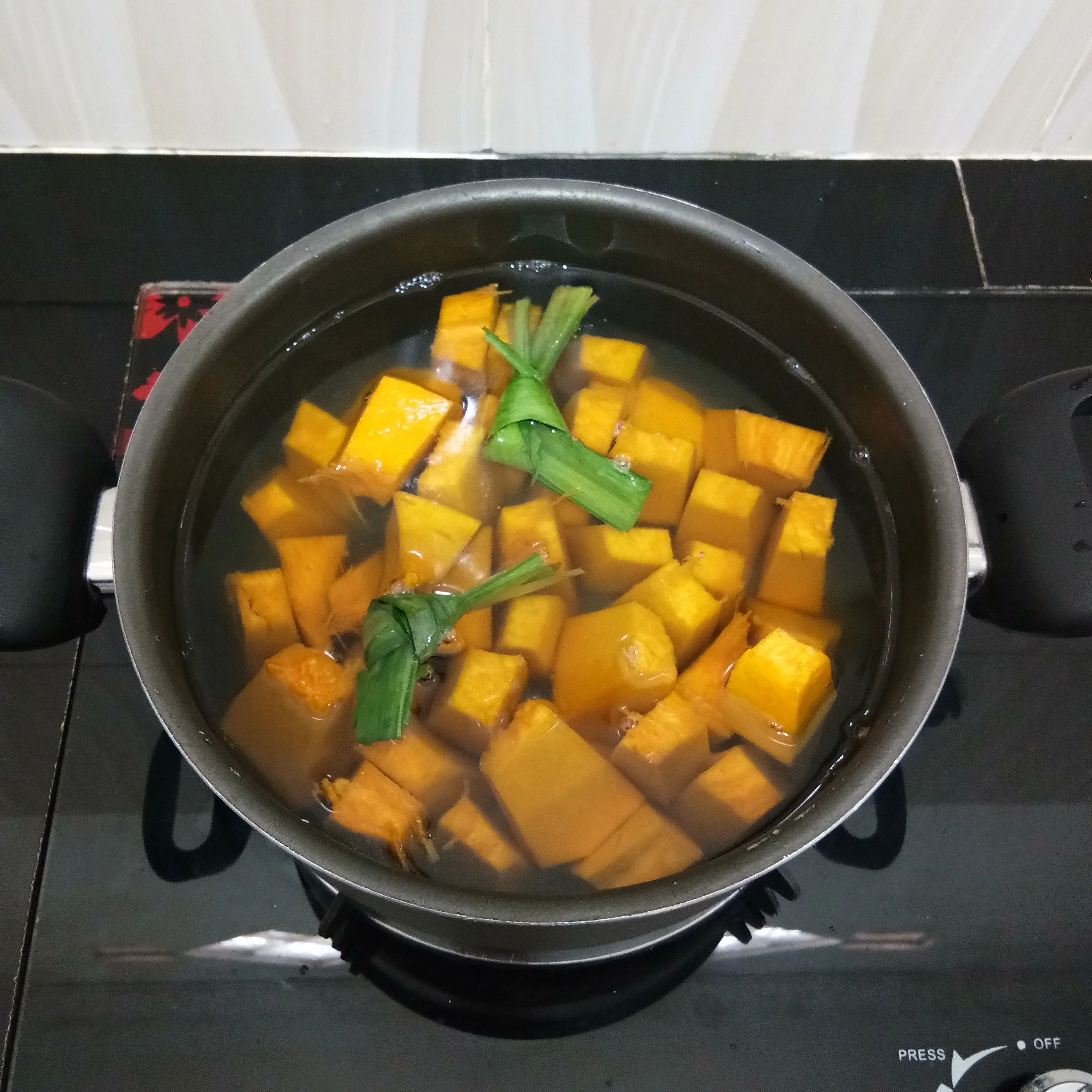 Step 2 Kolak Pisang Labu Kuning