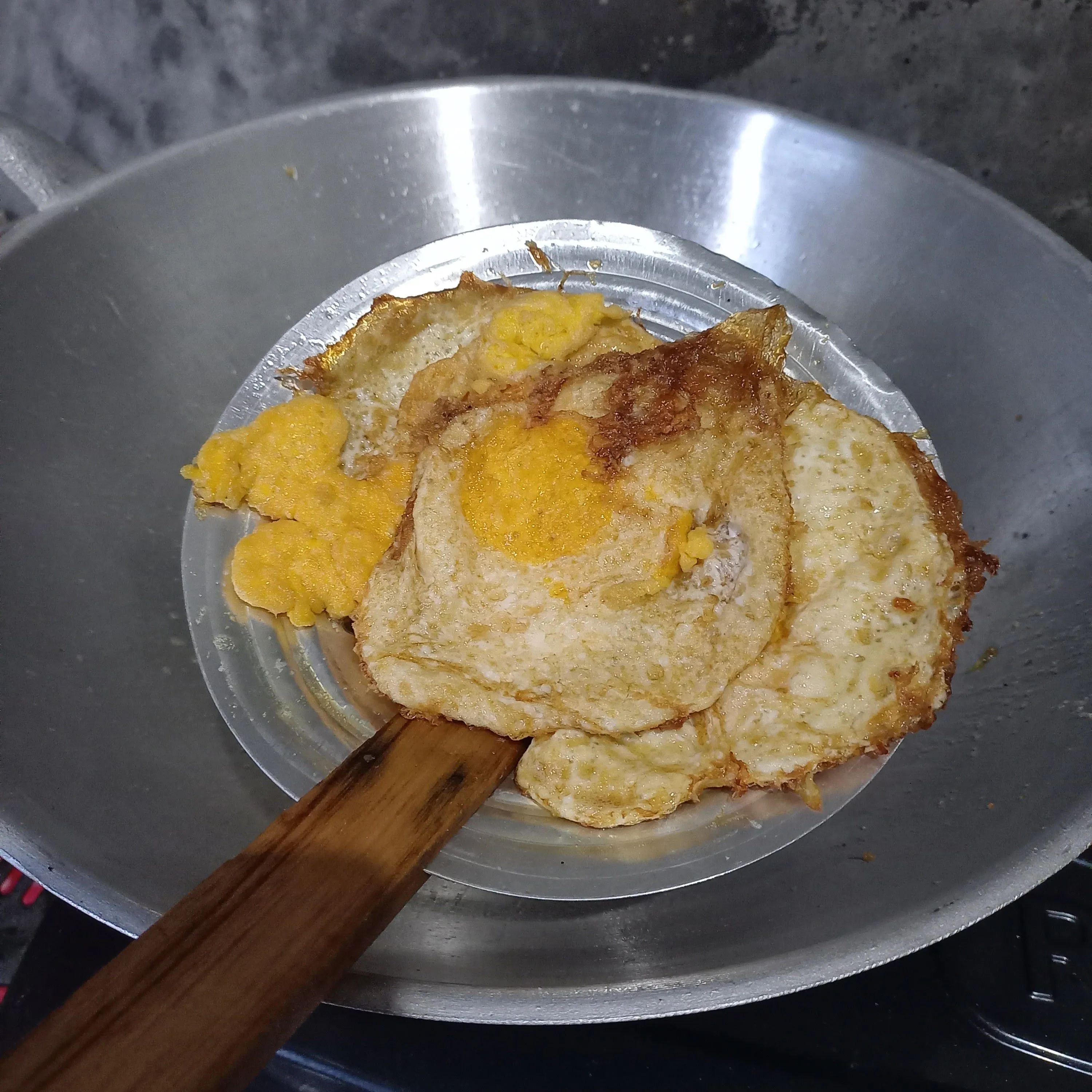 Step 1 Gongso Telur