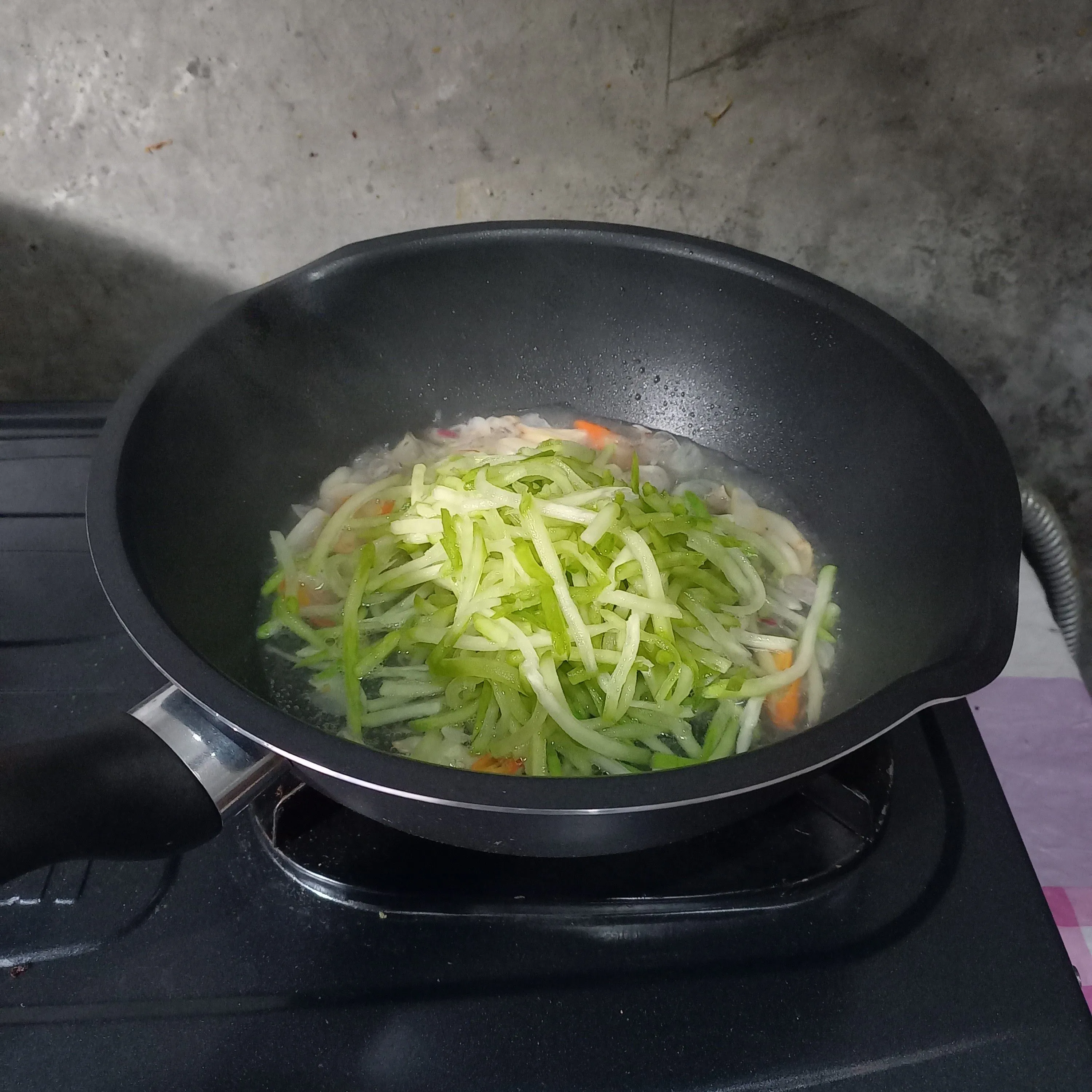 Step 4 Tumis Labu Siam dan Tahu Putih