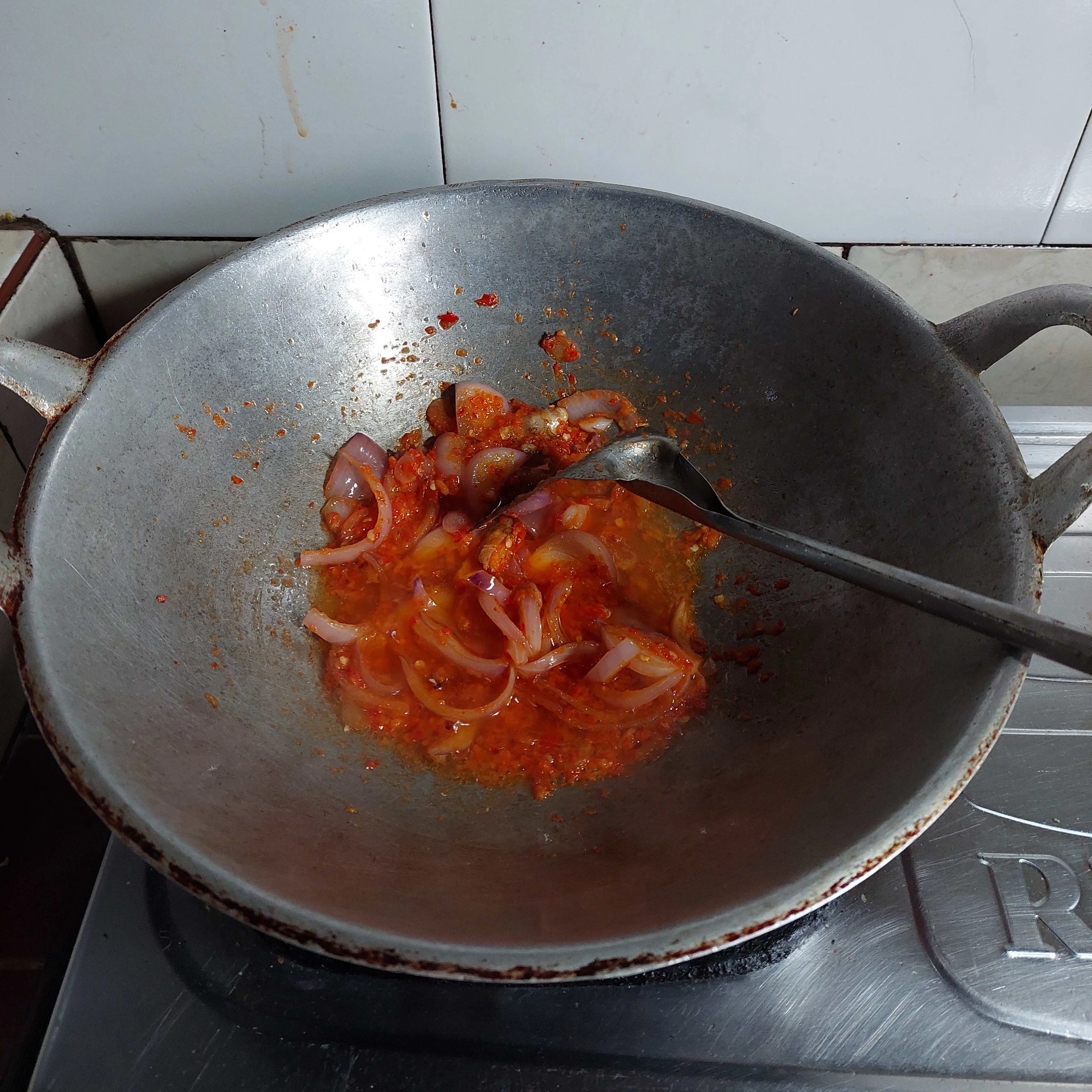 Step 3 Udang Cumi Saos Padang