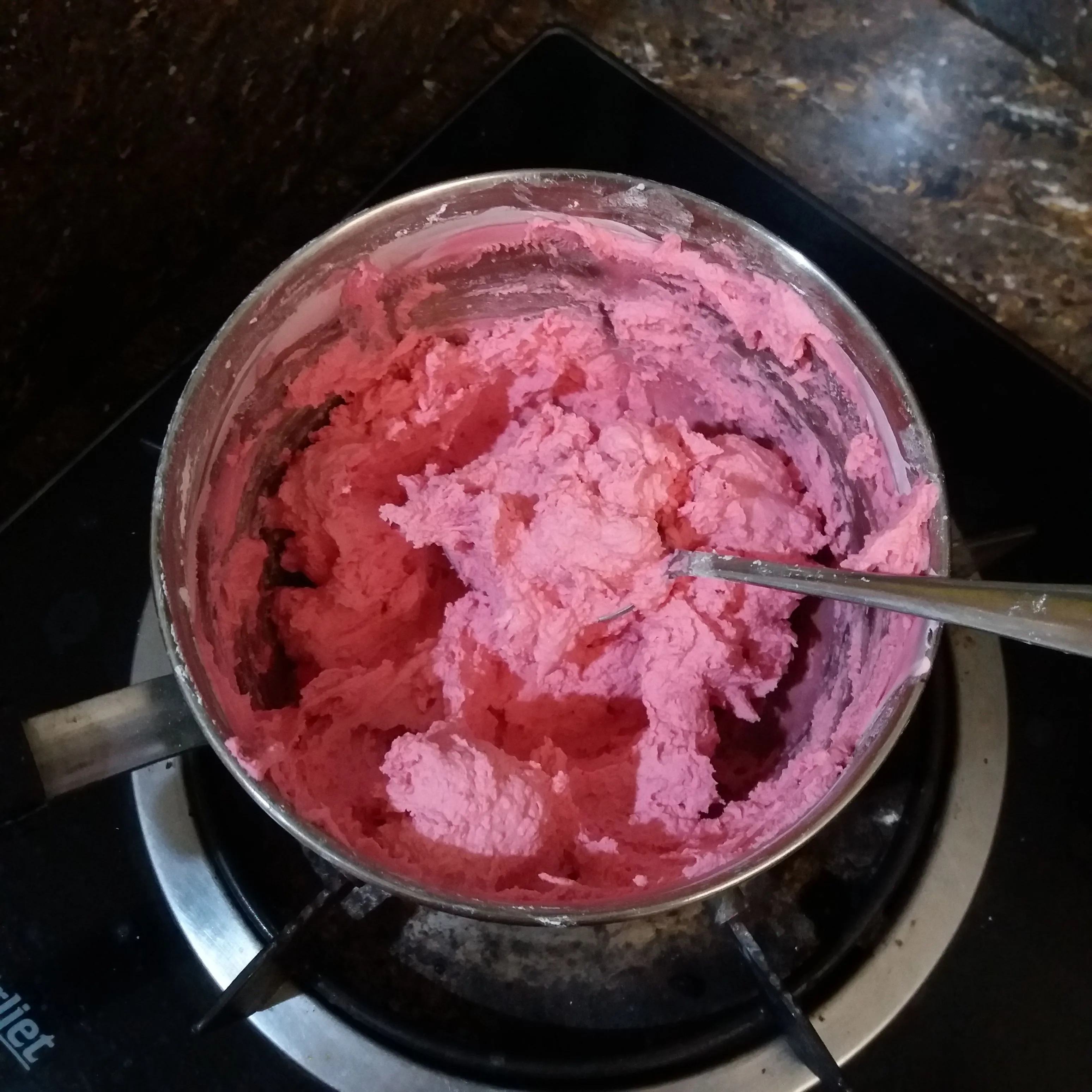 Step 4 Putu Mayang Merah Putih