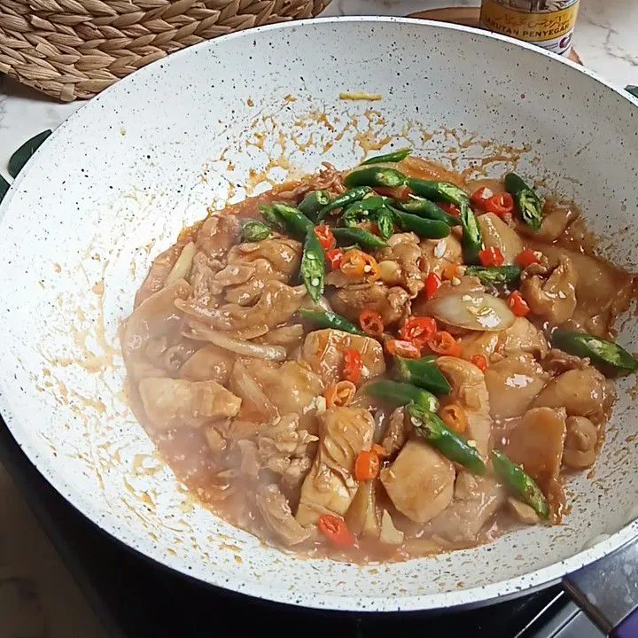 Step 7 Ayam Kecap Cabe Hijau
