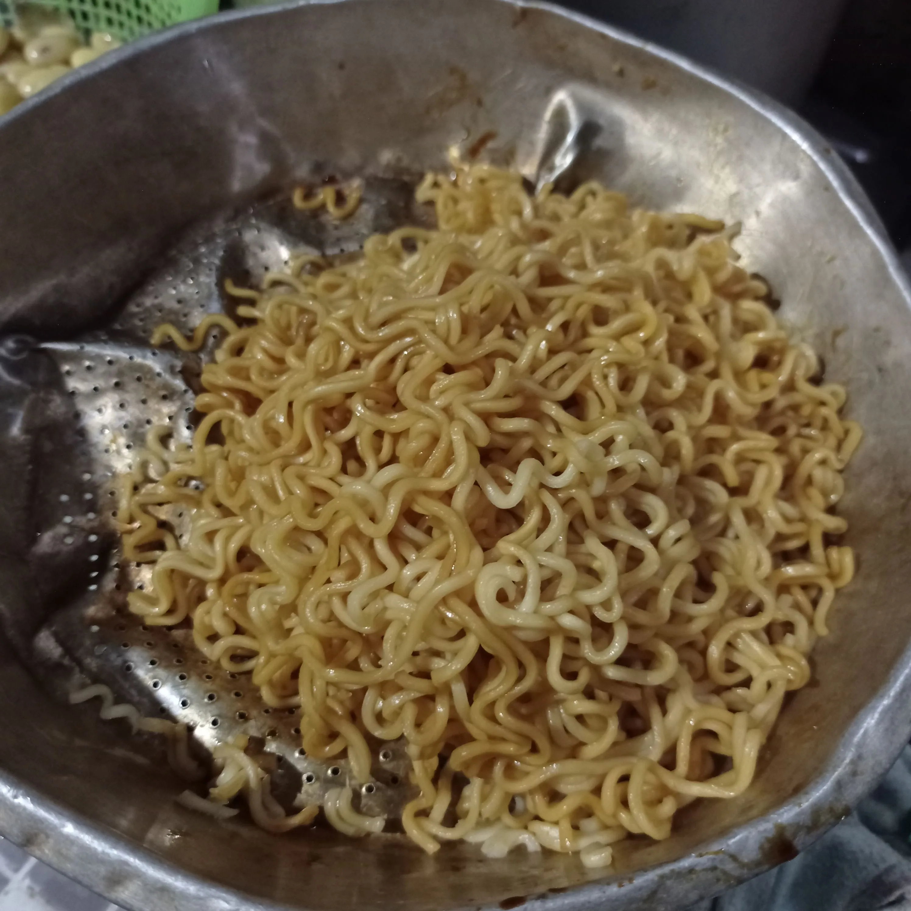 Step 1 Bekal Mie Goreng Pokcoy