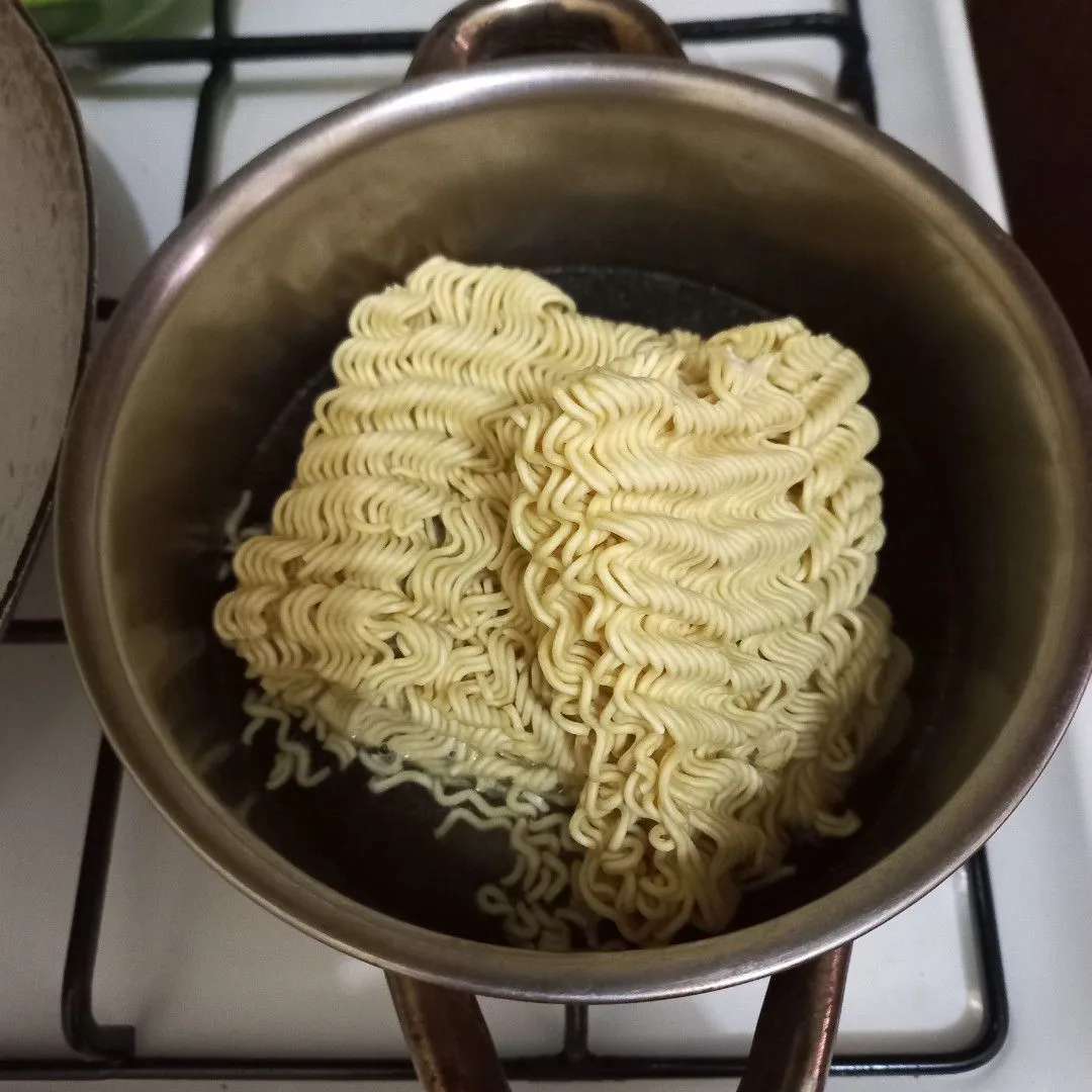 Step 1 Bekal Mie Goreng Bumbu Kencur
