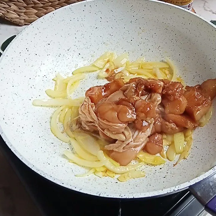 Step 4 Ayam Kecap Cabe Hijau