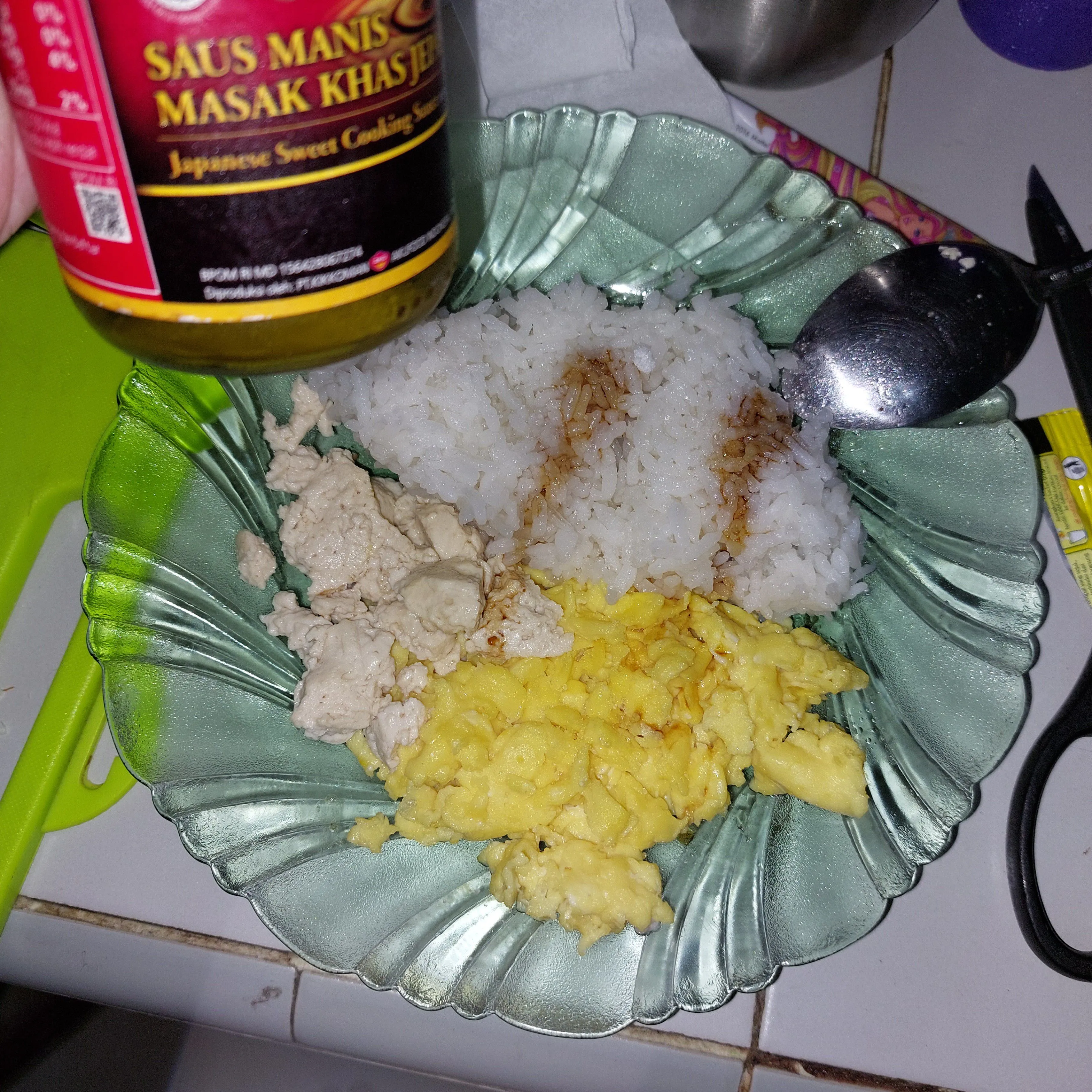 Step 6 Nasi Telur Tahu Charaben Ayam Bento