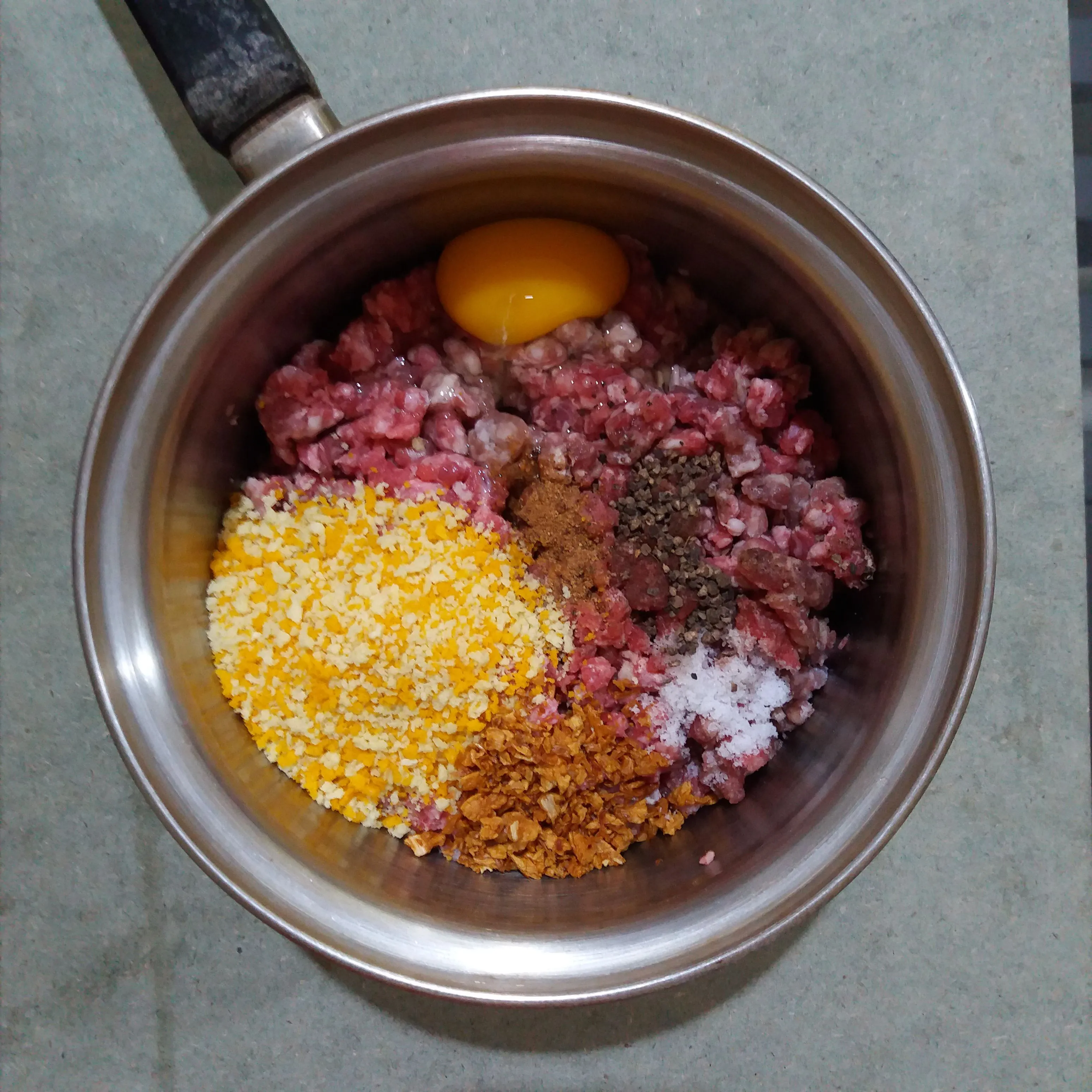 Step 1 Bekal Bola Daging Saus Lada Hitam