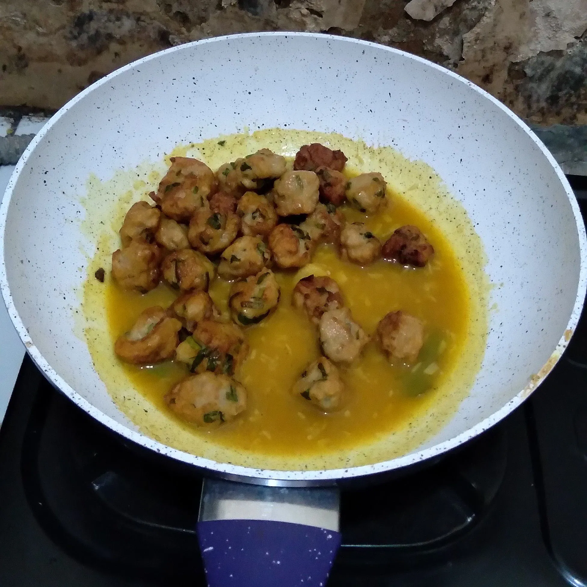 Step 7 Bekal Bola-Bola Ayam Kari
