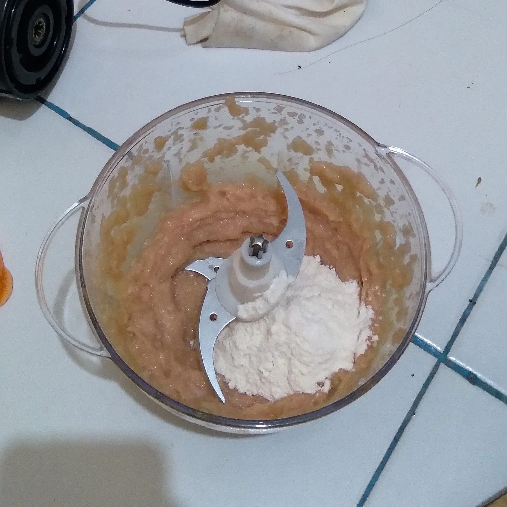 Step 1 Bekal Bola-Bola Ayam Kari
