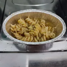 Pindahkan ke dalam wadah aluminium foil.
