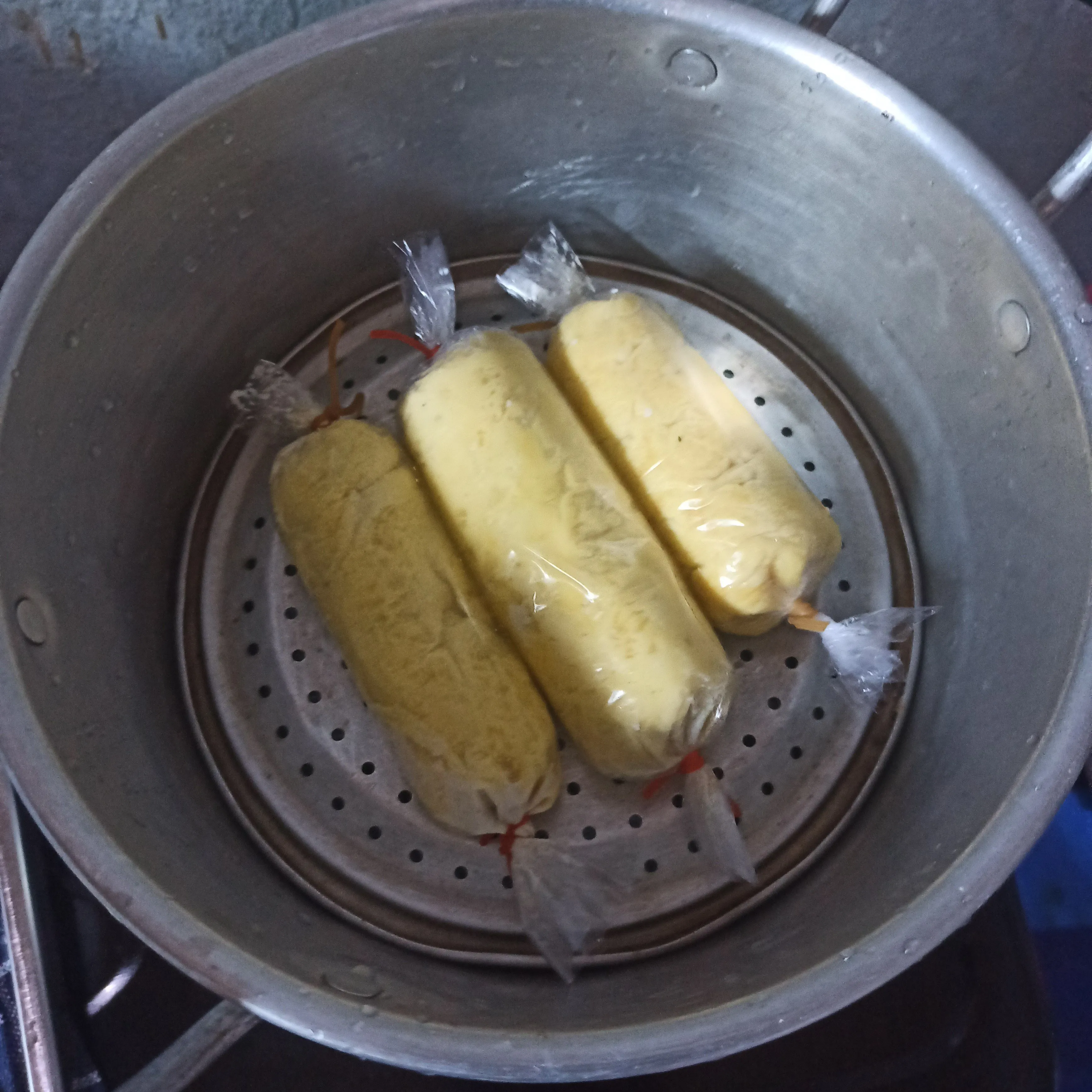 Step 5 Rolade Tahu Bakso