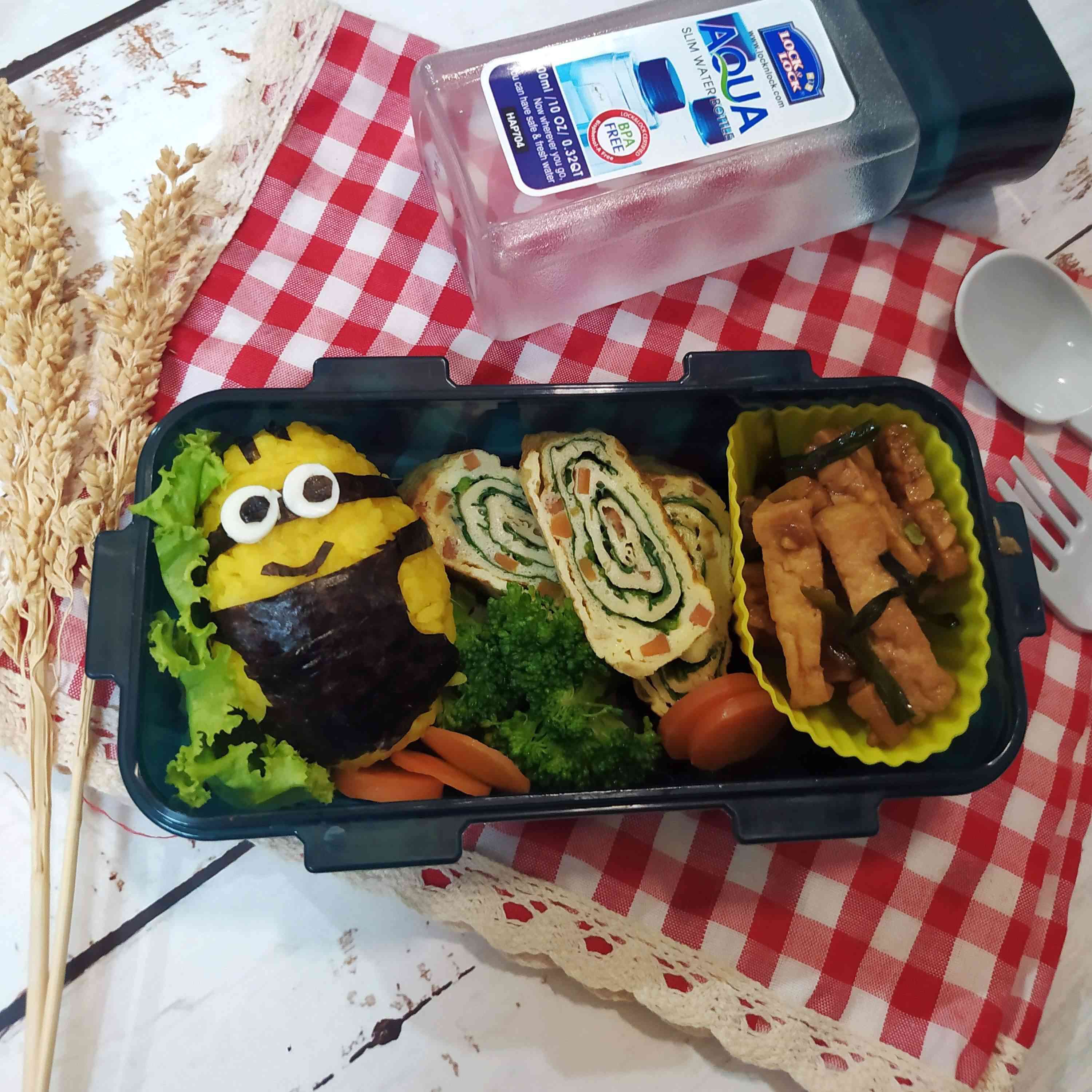 Resep Bento Minion #MISIHARIANAKNASIONAL Sederhana Rumahan di Yummy App