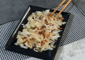 Ci Cong Fan (Steamed Rice Noodle)
