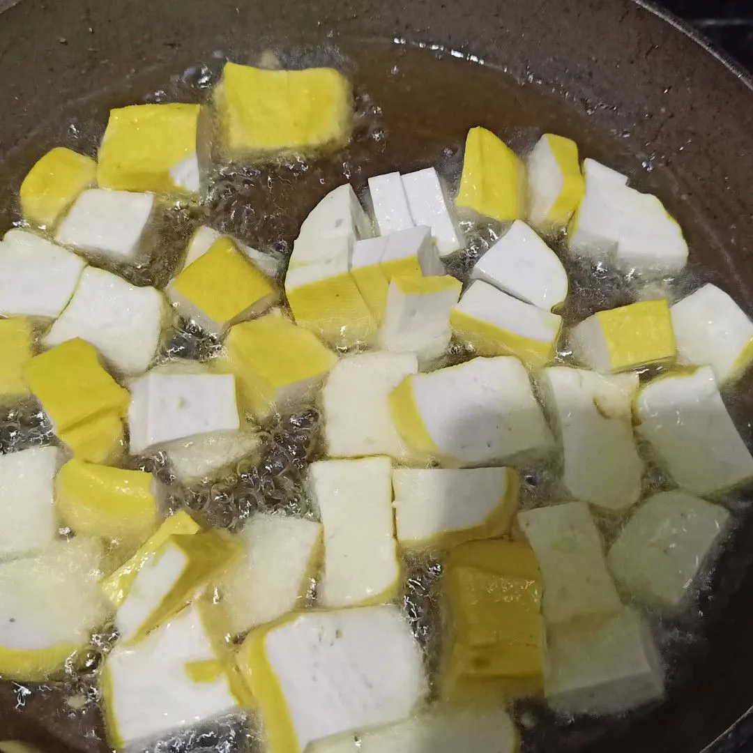 Step 1 Oseng Tahu Mini Waluh Saus Tiram