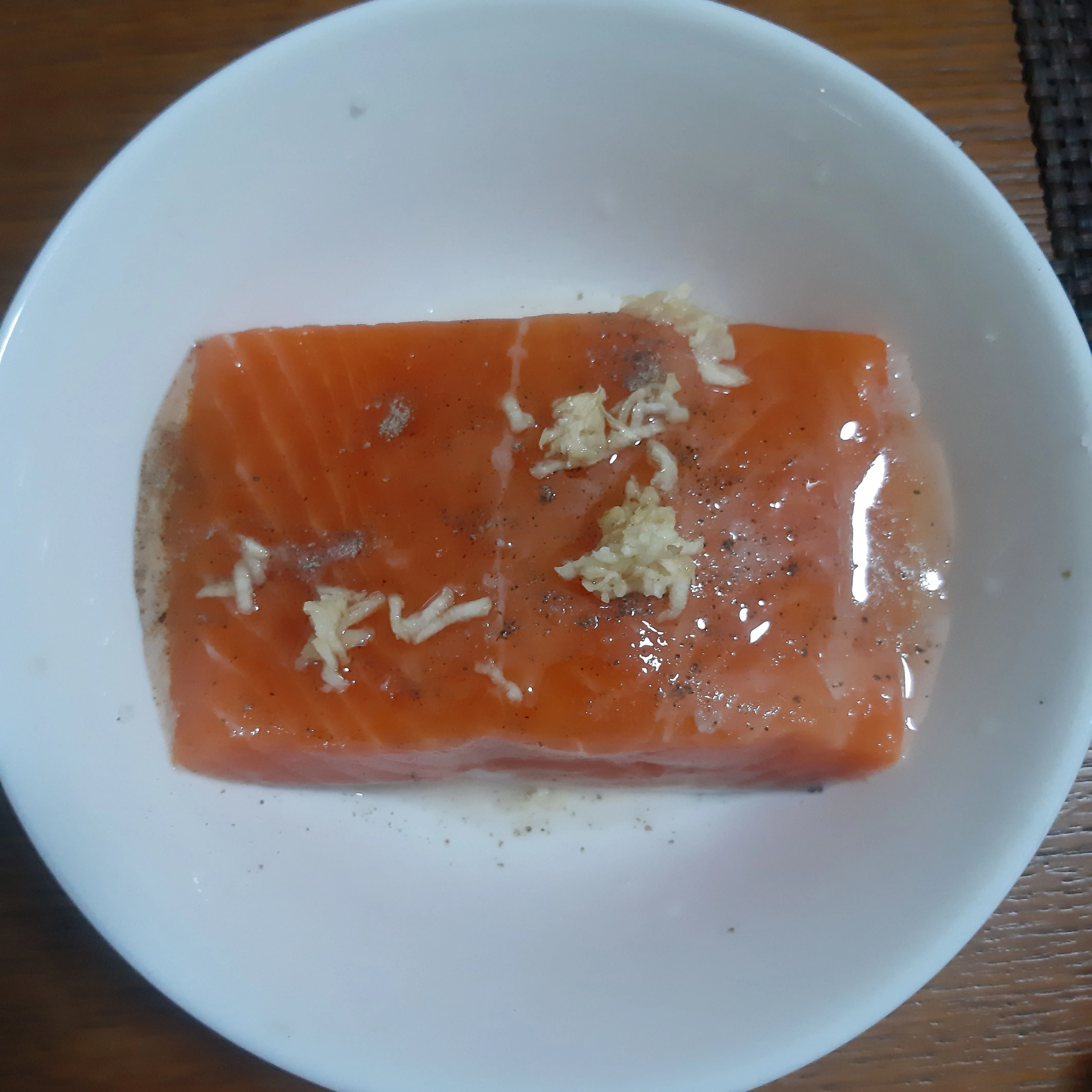 Step 1 Steak Salmon Lada Hitam