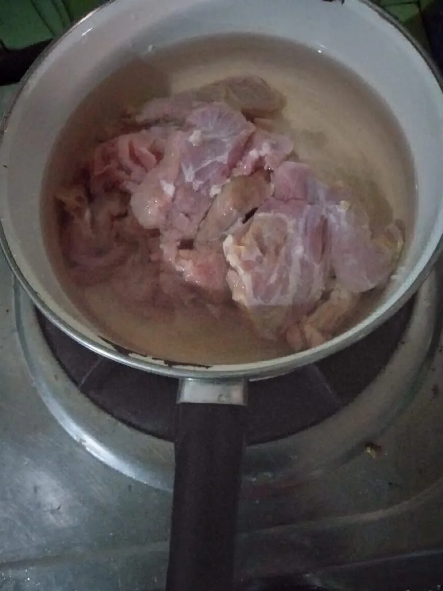 Step 1 Nasi Lunch Box Daging Sambal Matah