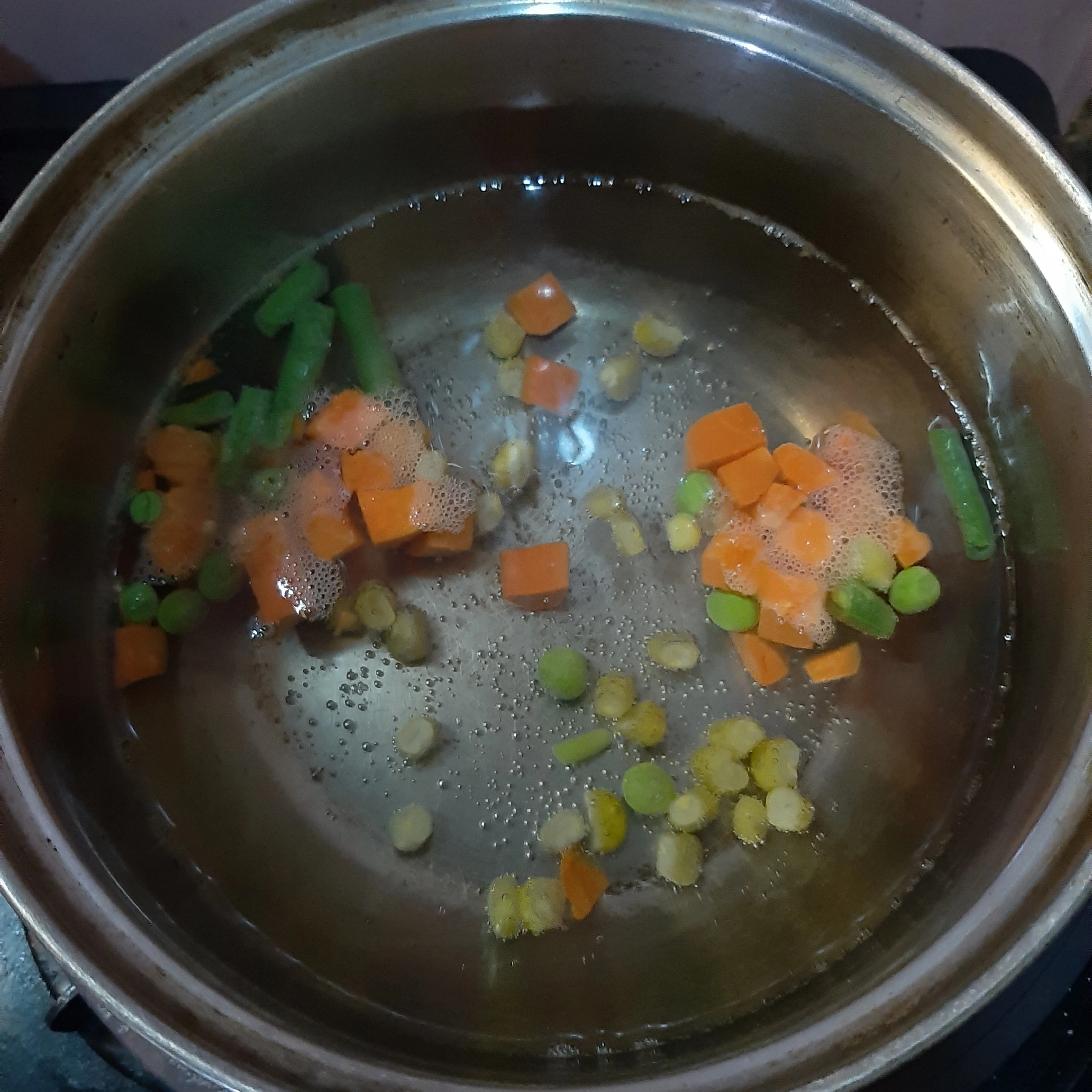 Step 1 Mie Goreng Warna Warni