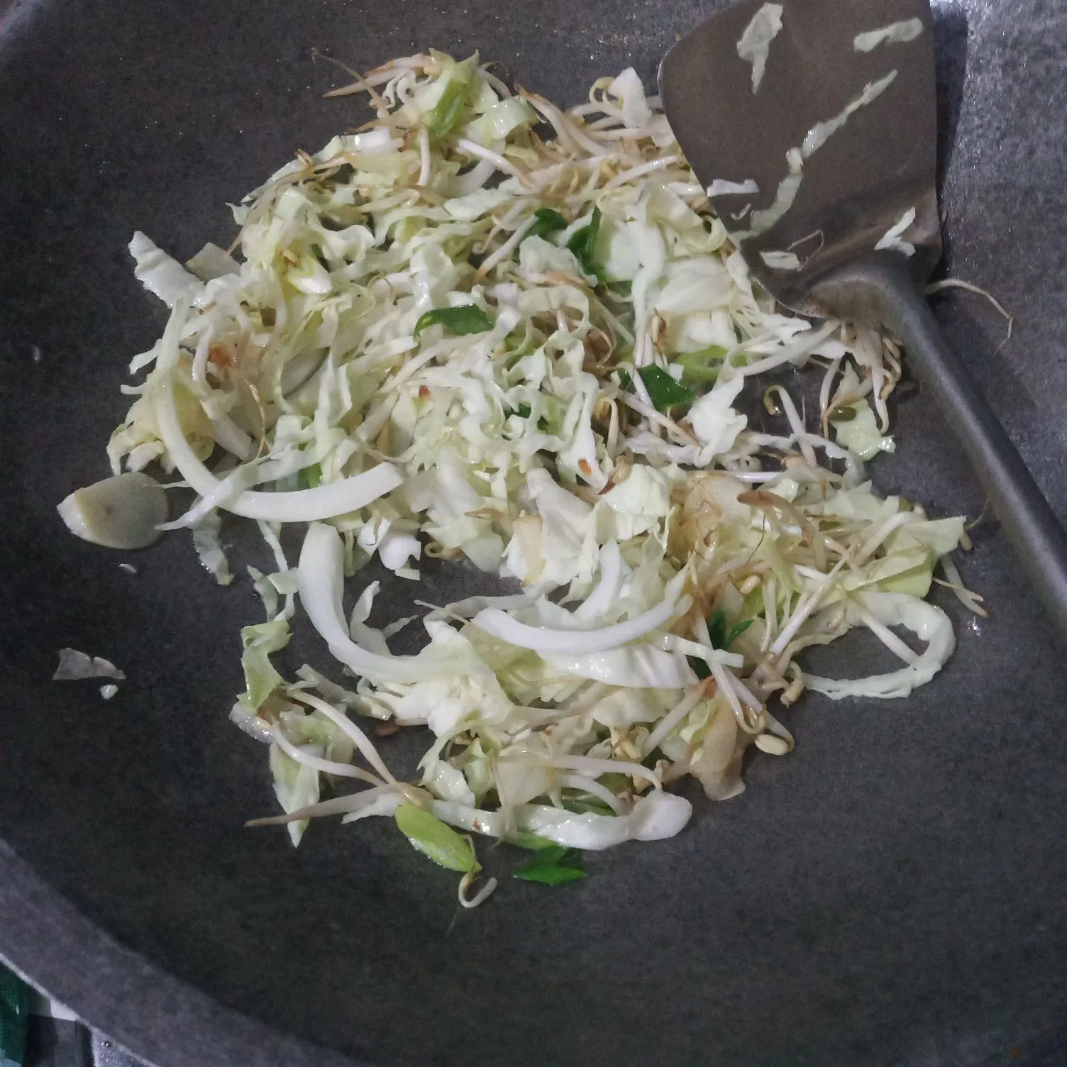 Step 4 Spaghetti Goreng Kol Kecap