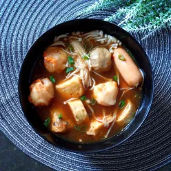 Sup Pedas Bakso Seafood