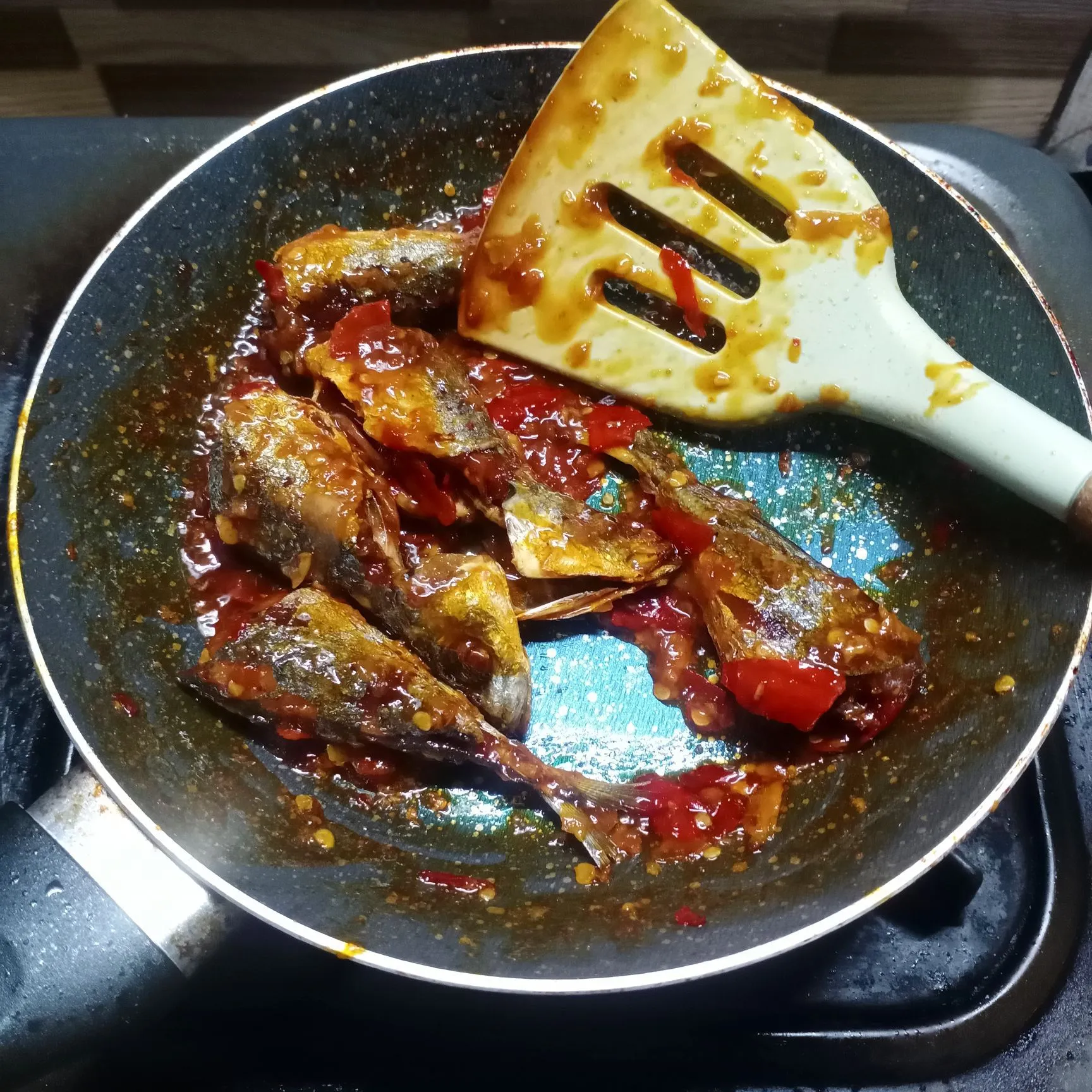 Step 6 Ikan Layang Saus Pedas