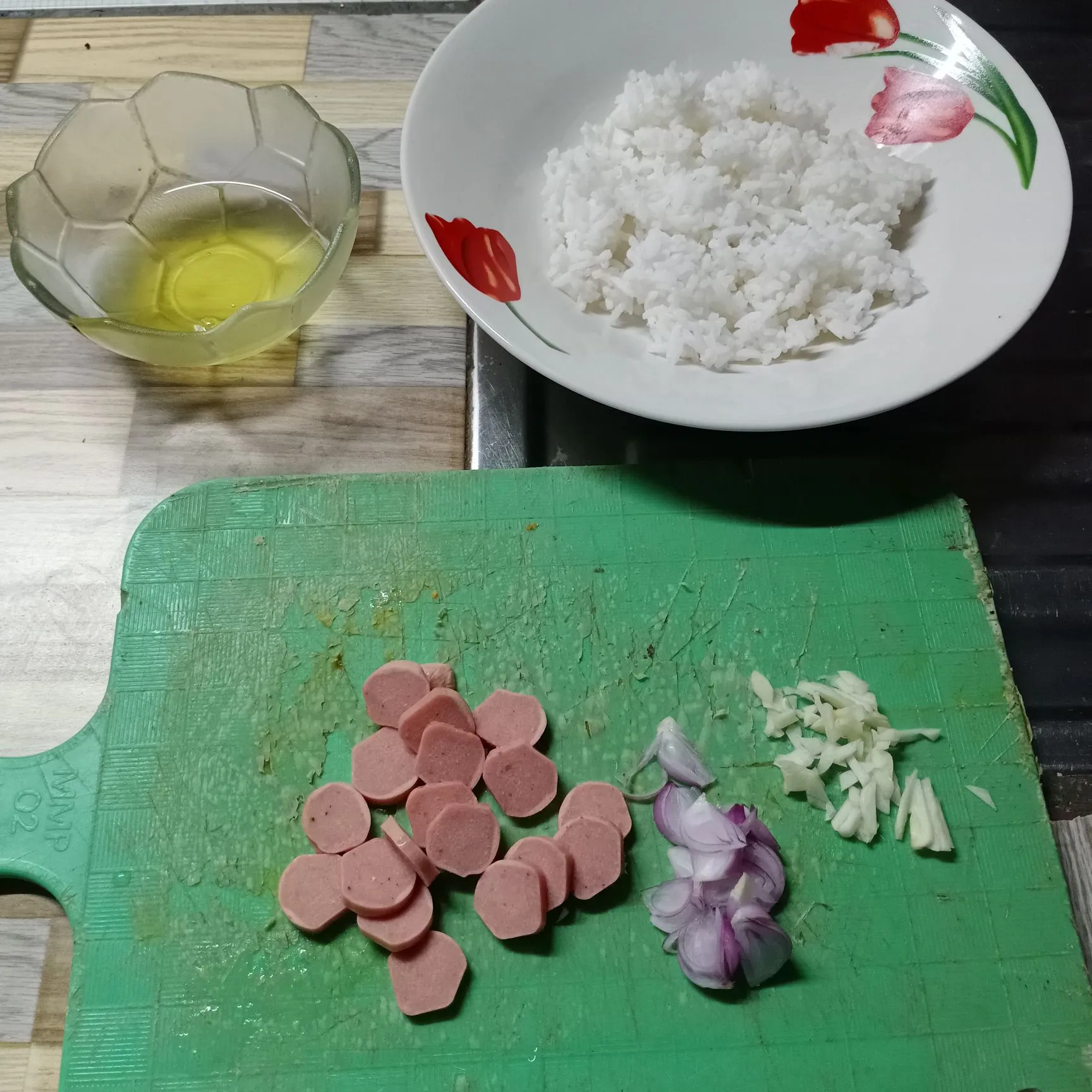 Step 1 Nasi Goreng Sosis Telur Bumbu Iris
