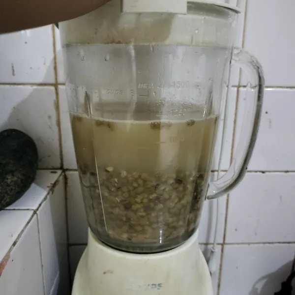 Lalu blender sampai halus