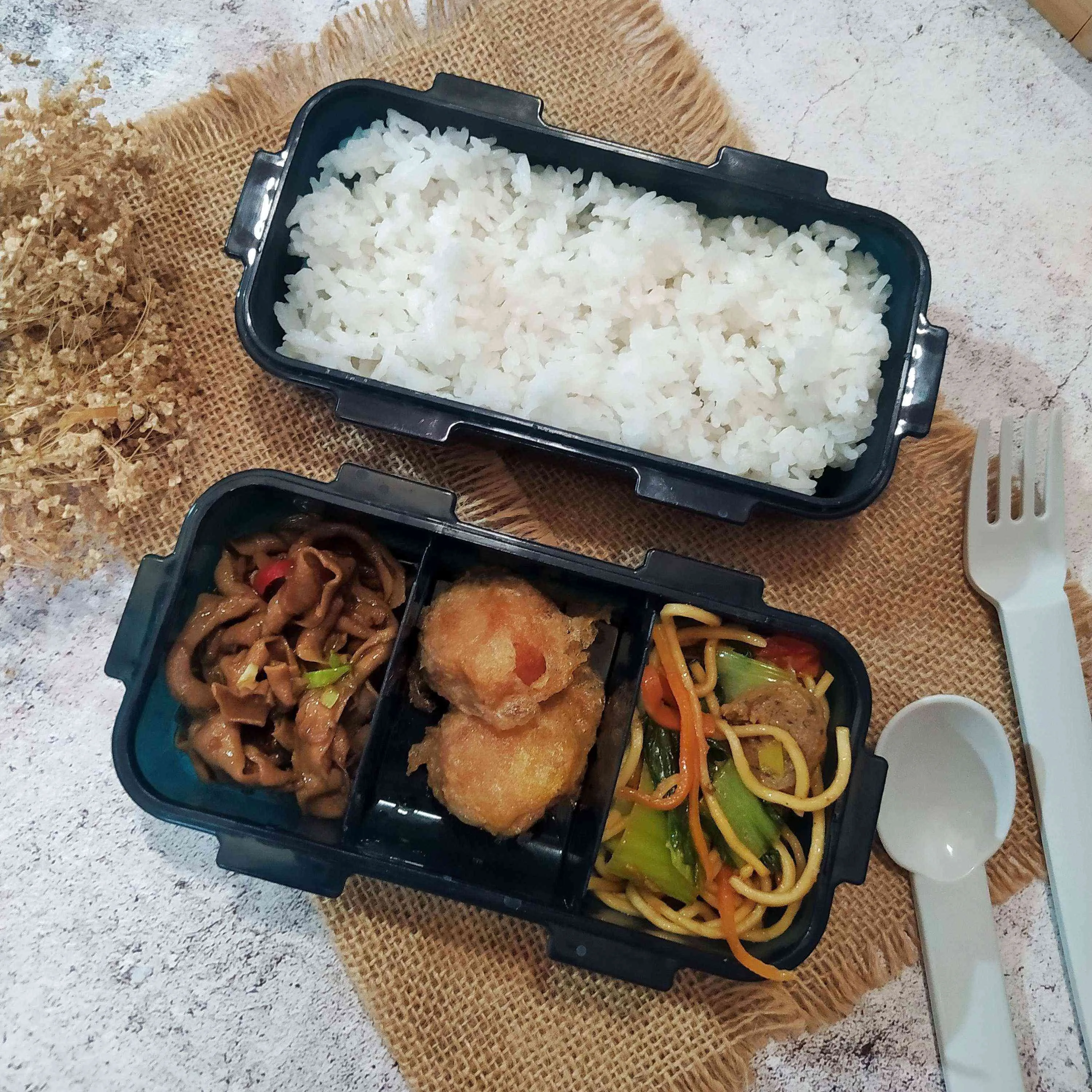 Lunch Box Usus Ayam Aromatik #MISIHARIANAKNASIONAL