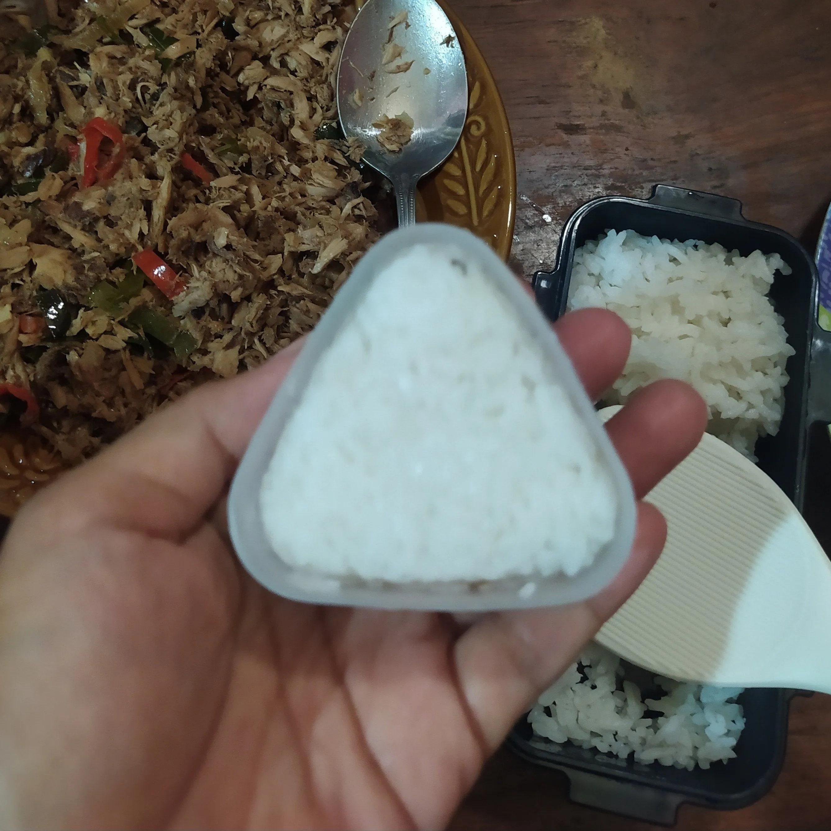 Step 5 Onigiri Tongkol Teriyaki