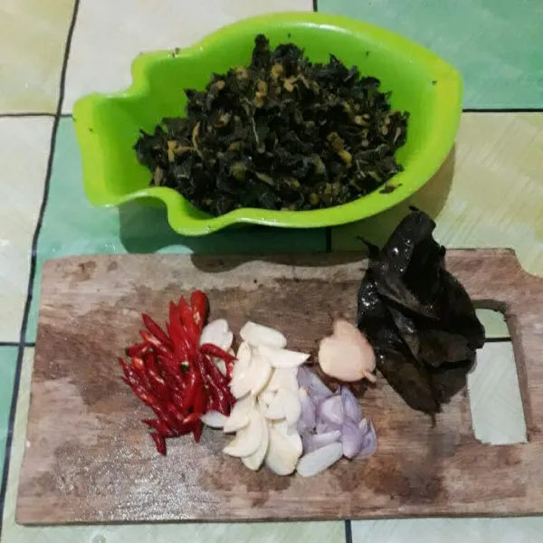 Iris2 bawang merah.bawang putih.cabai.