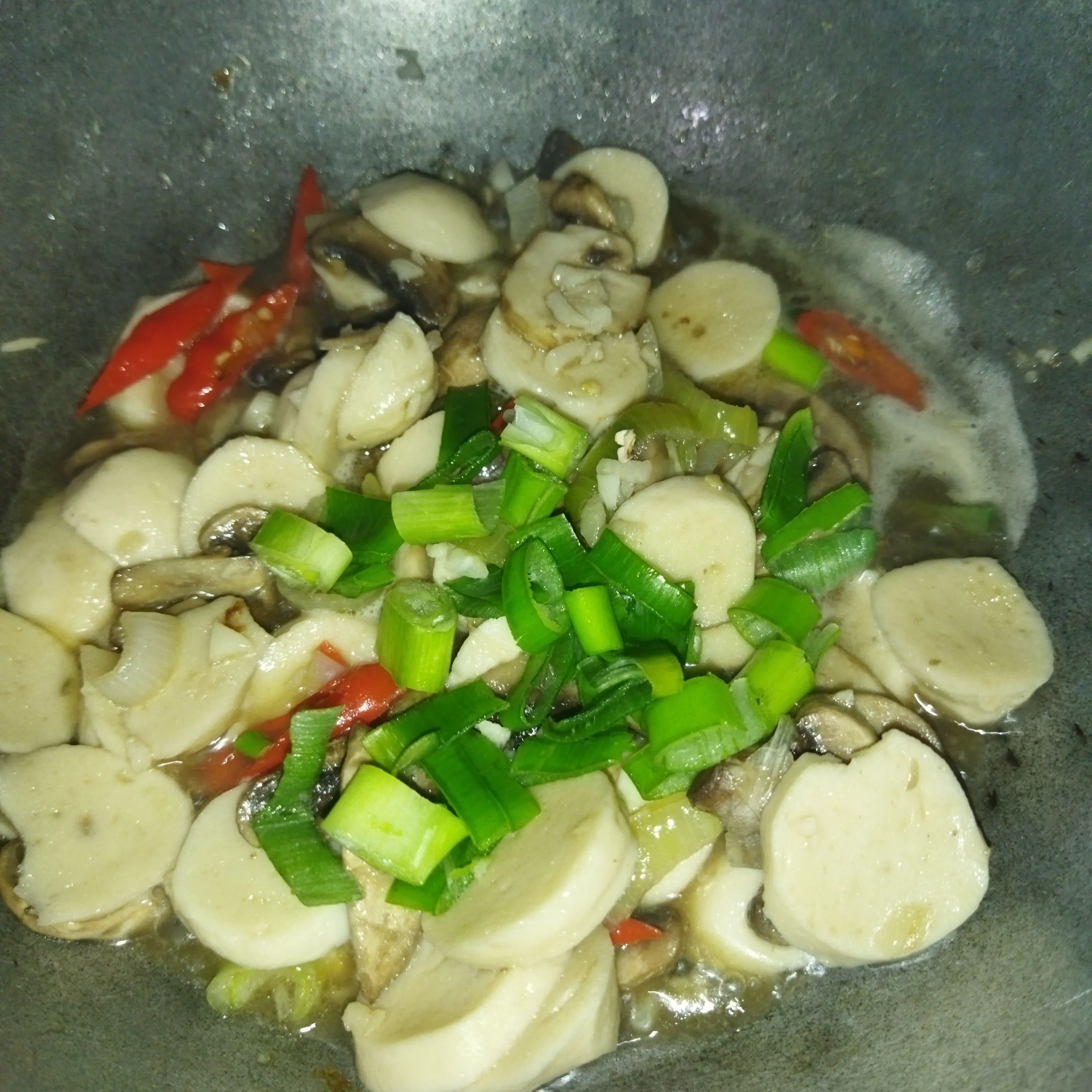Step 5 Tumis Bakso Ikan Jamur Kancing