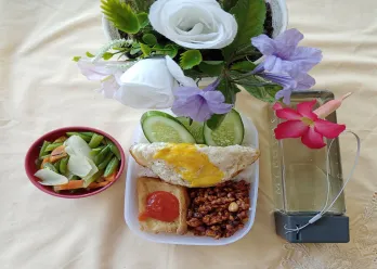 Sunny Side Fried Rice Bento