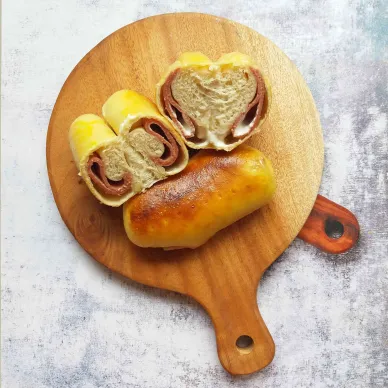 Roti Smoked Beef and Cheese