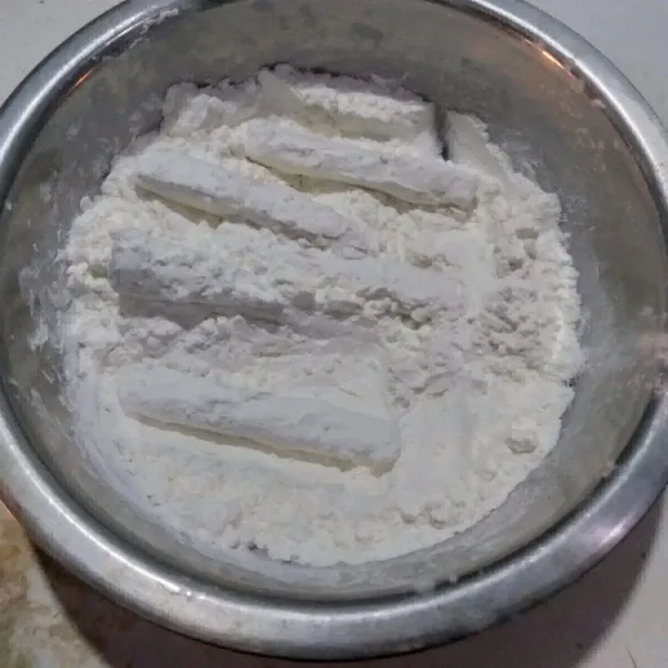 Balur kentang dengan tepung