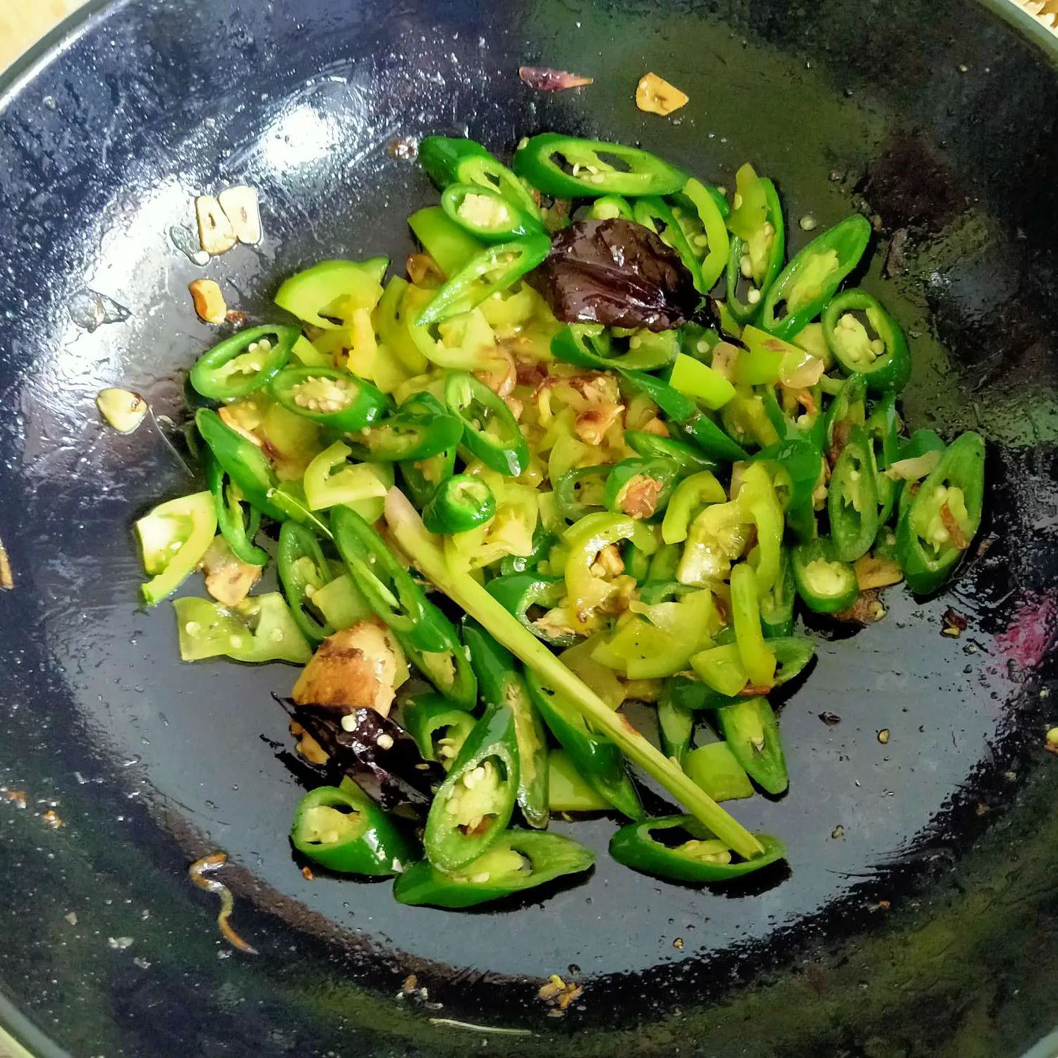 Step 2 Oseng Tongkol Cue Cabe Ijo