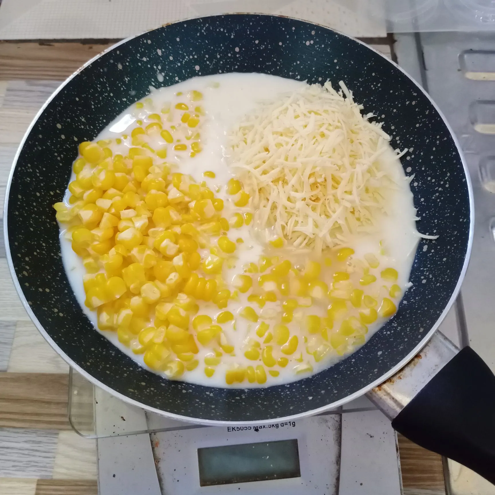 Step 5 Dadar Gulung Jasuke
