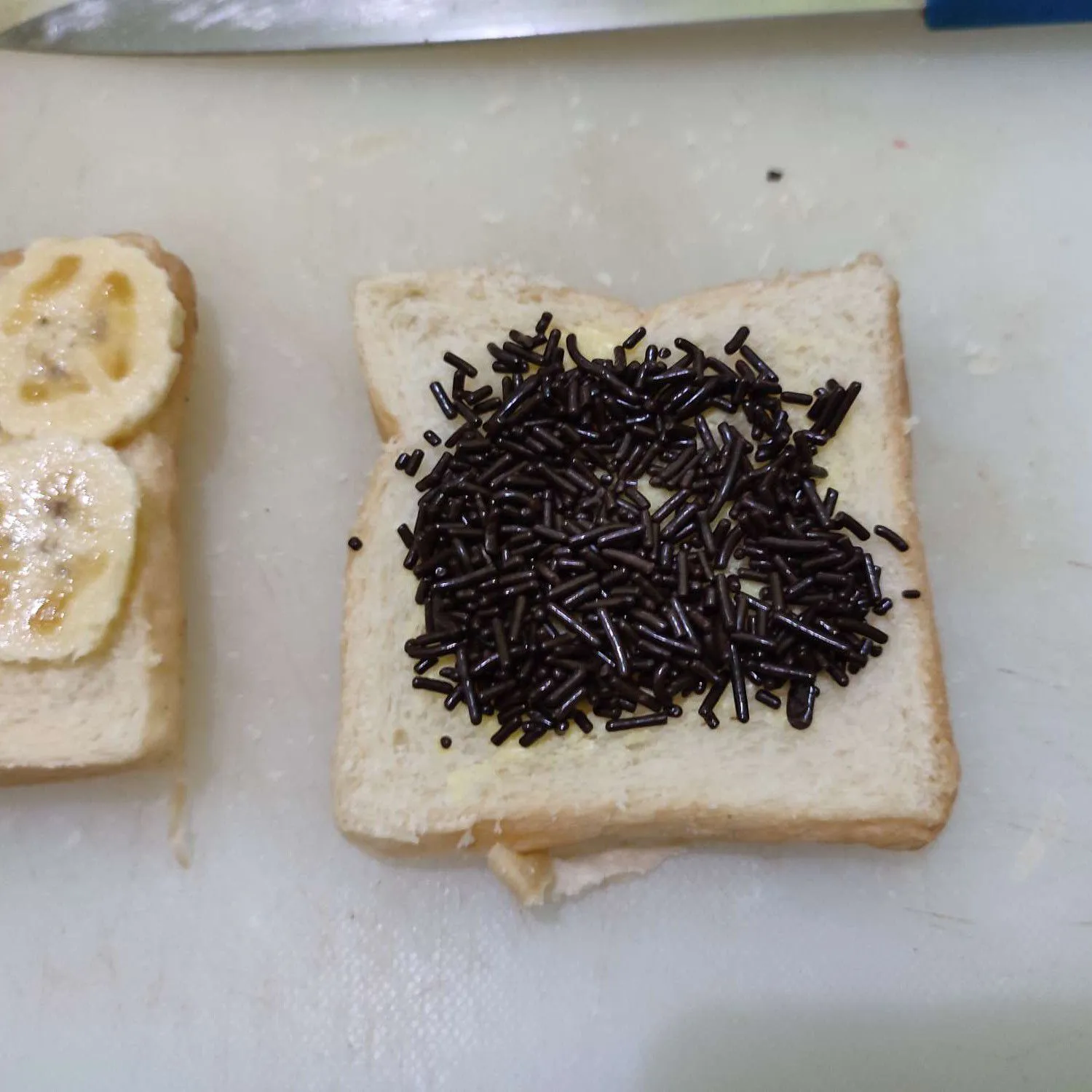 Step 3 Ide Bekal Roti Bakar Pisang Coklat