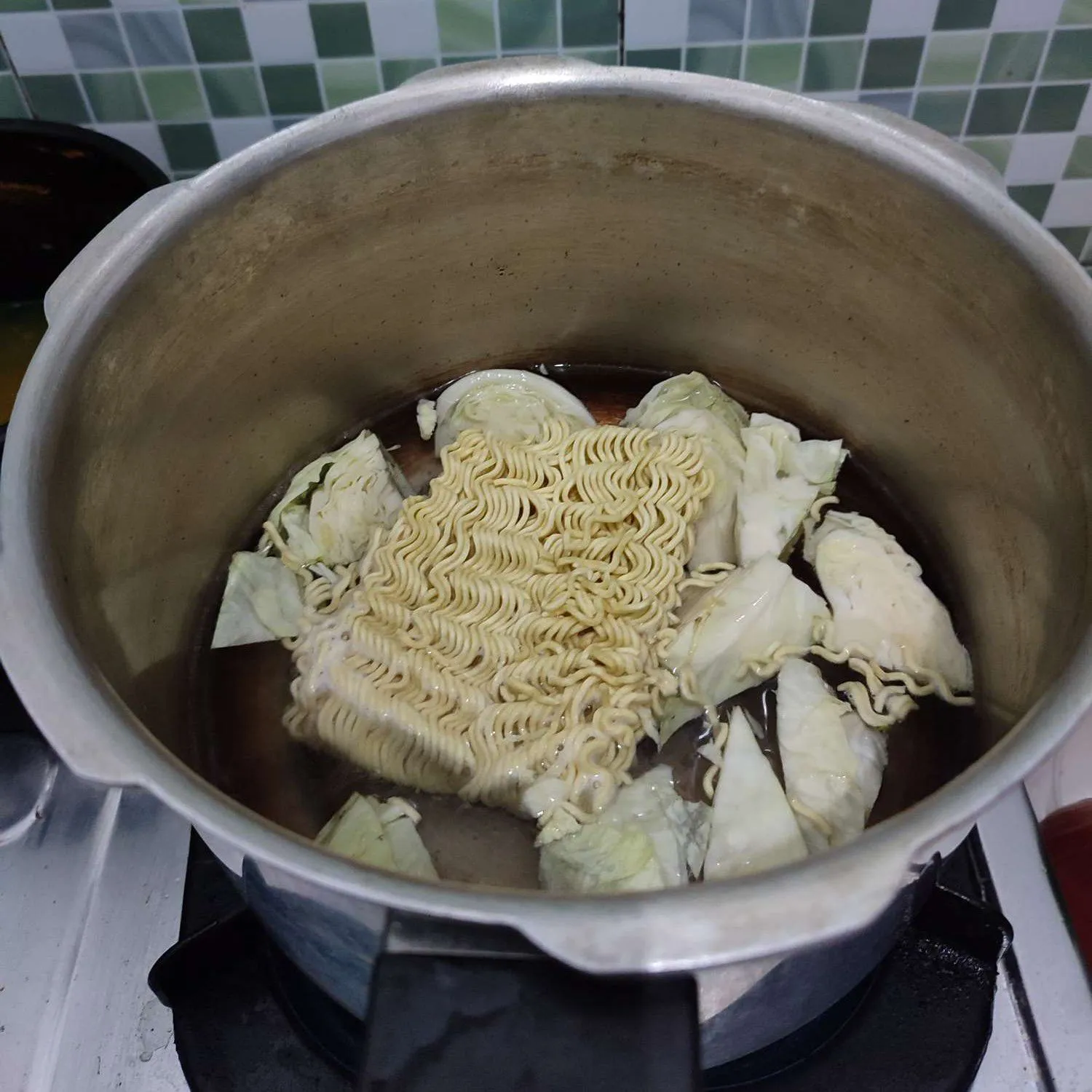 Step 5 Mie Topping Ayam Kecap